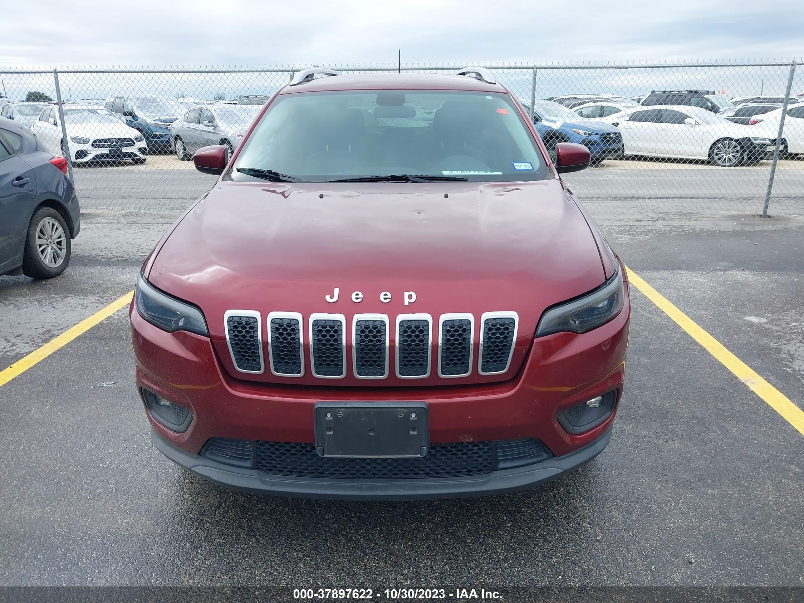 2019 Jeep Cherokee Latitude Plus vin: 1C4PJLLX3KD144286