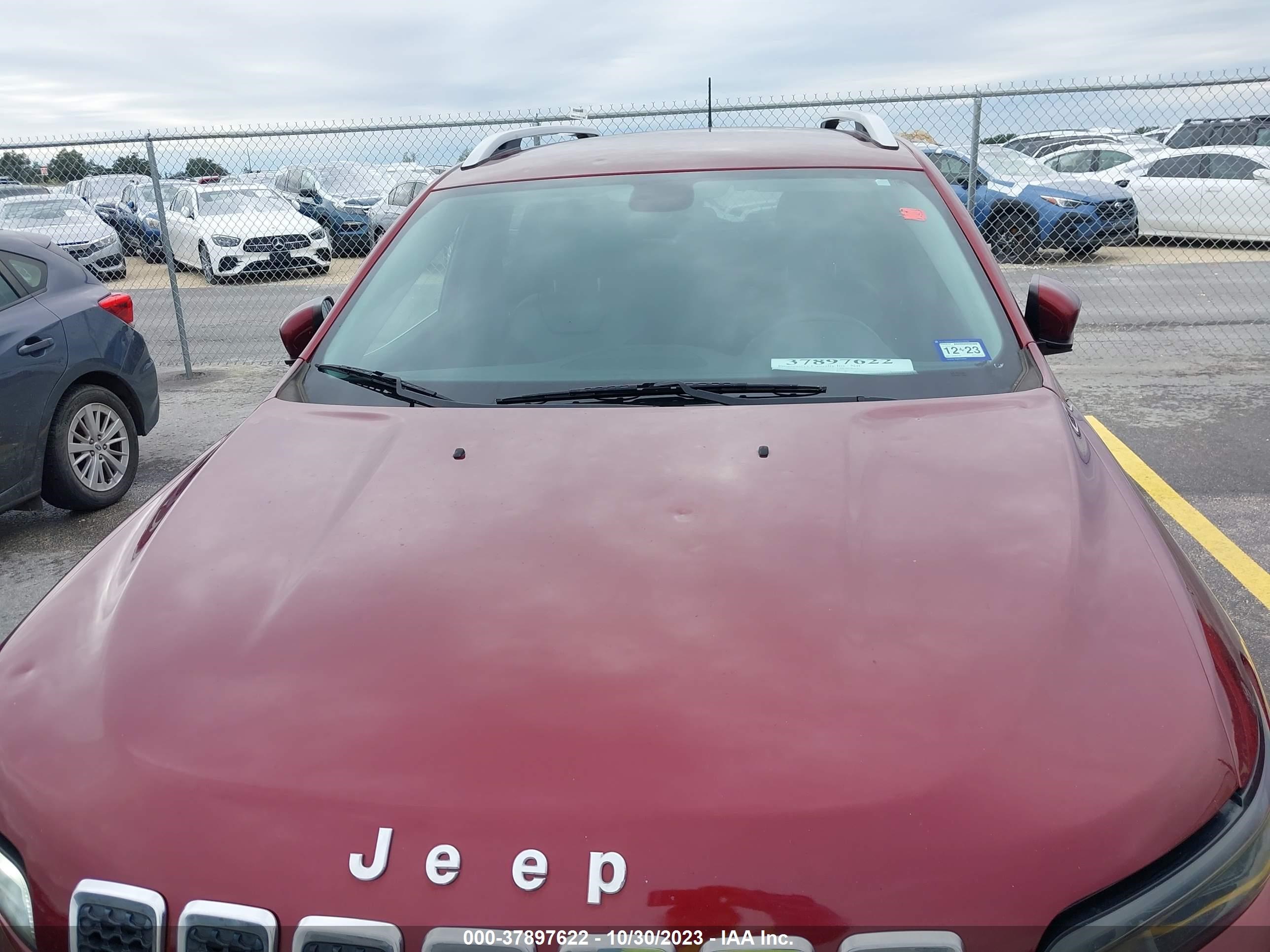 2019 Jeep Cherokee Latitude Plus vin: 1C4PJLLX3KD144286