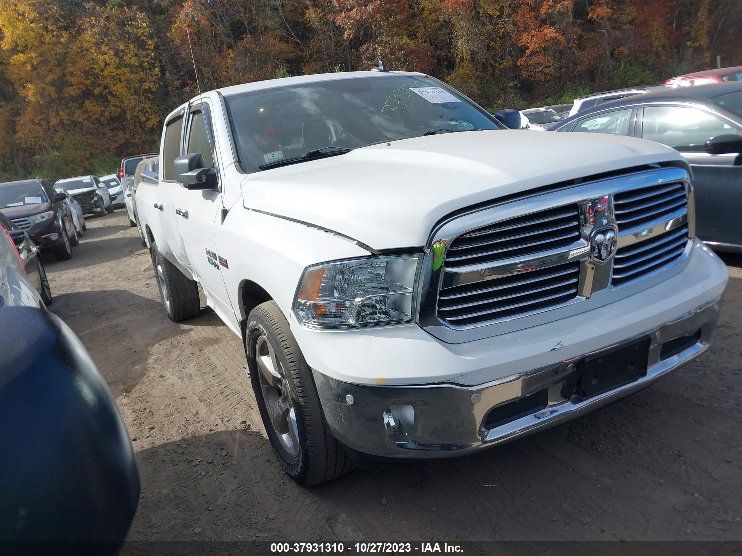 2018 Ram 1500 Big Horn 4X4 5'7" Box vin: 3C6RR7LT5JG188076