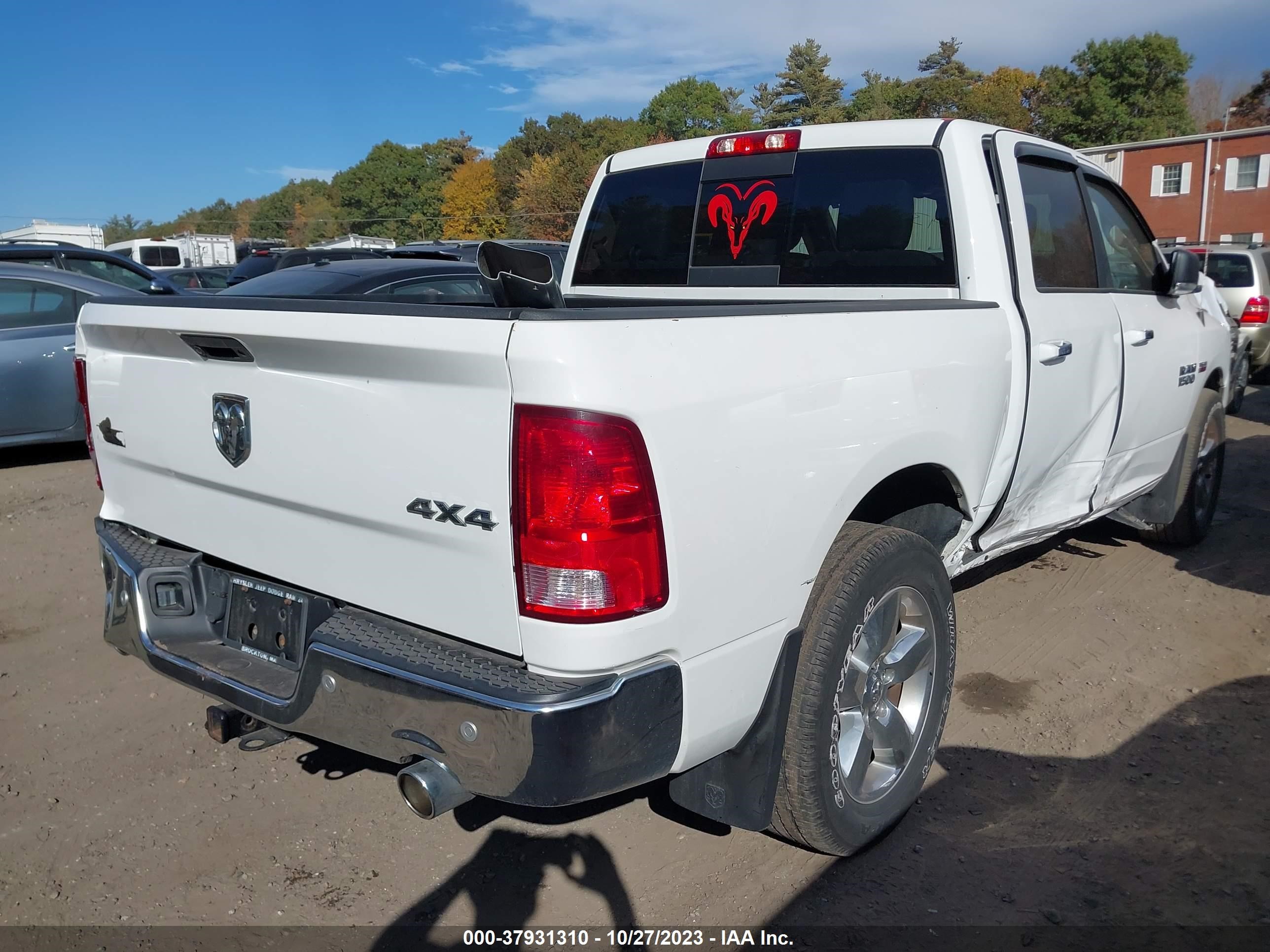 2018 Ram 1500 Big Horn 4X4 5'7" Box vin: 3C6RR7LT5JG188076