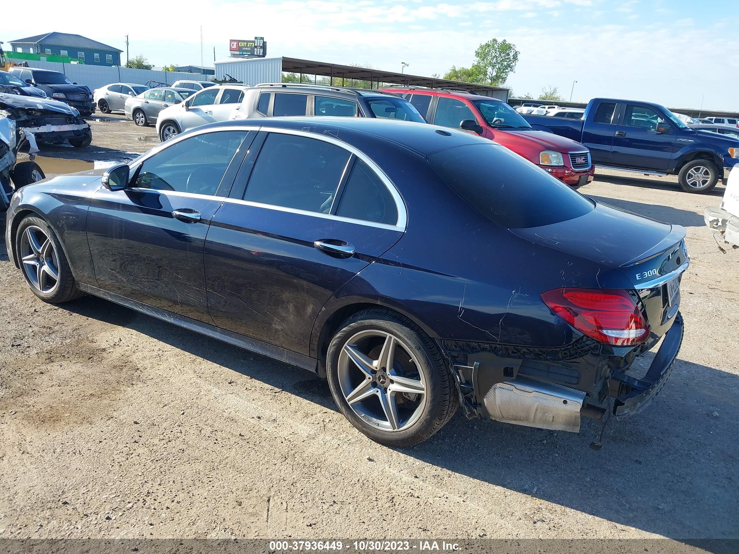 2018 Mercedes-Benz E-Class E 300 vin: WDDZF4JB5JA304021