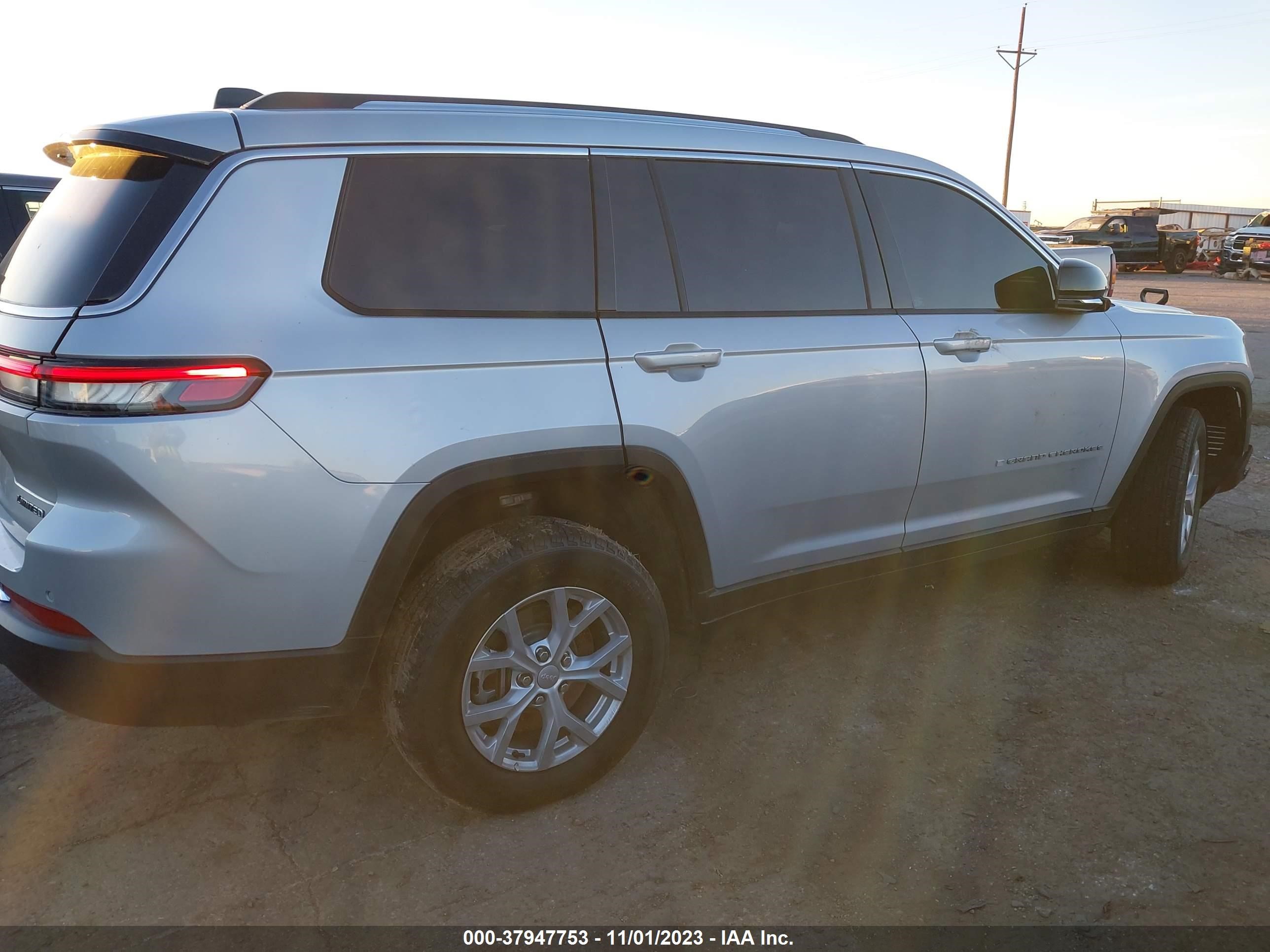 2023 Jeep Grand Cherokee L Limited vin: 1C4RJJBG8P8783343