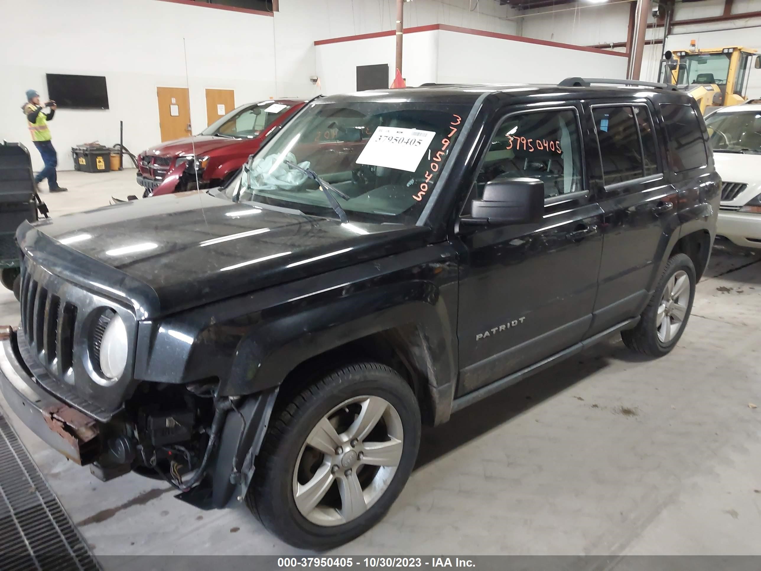 2012 Jeep Patriot Latitude vin: 1C4NJPFA2CD542581