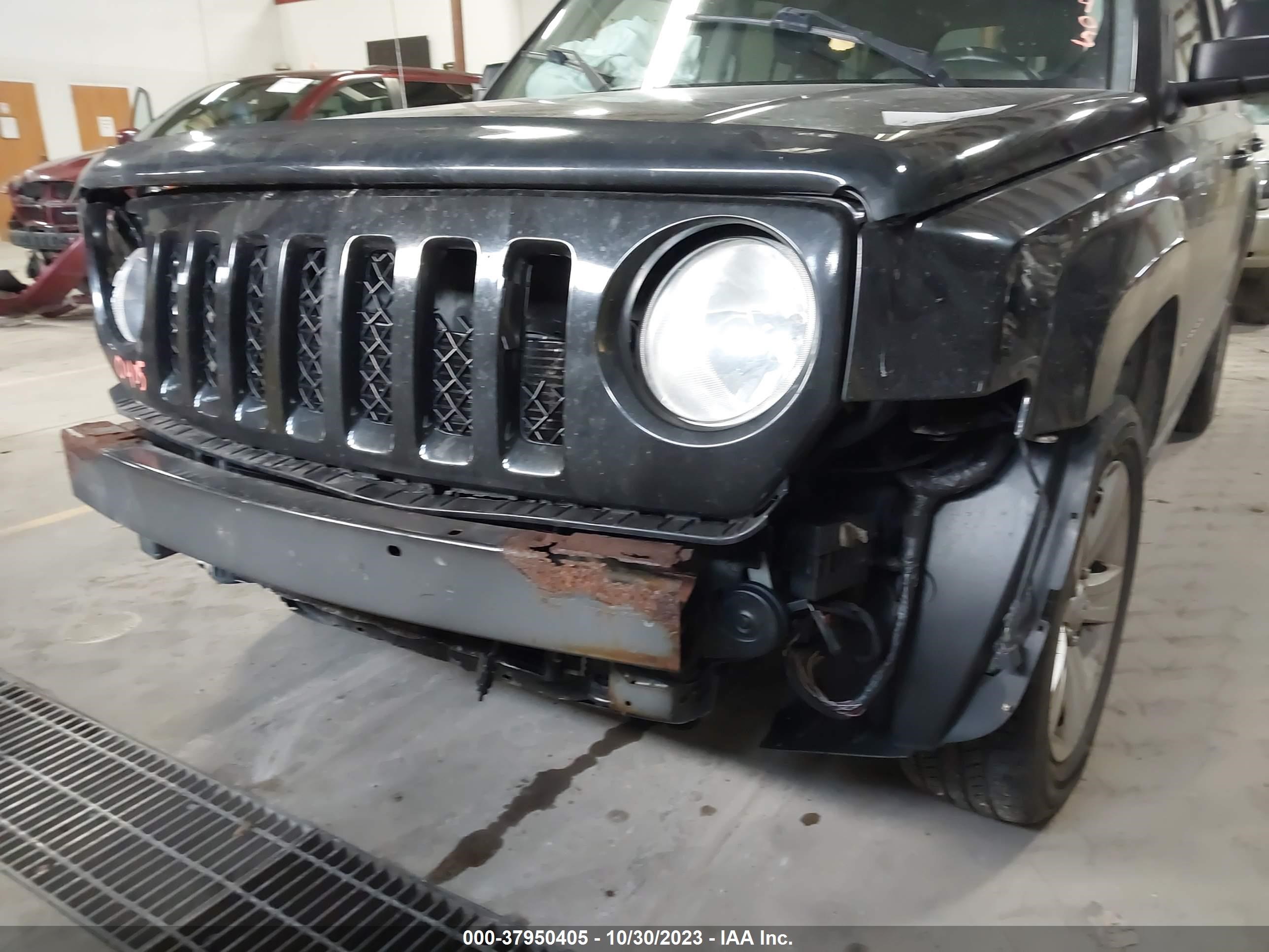 2012 Jeep Patriot Latitude vin: 1C4NJPFA2CD542581