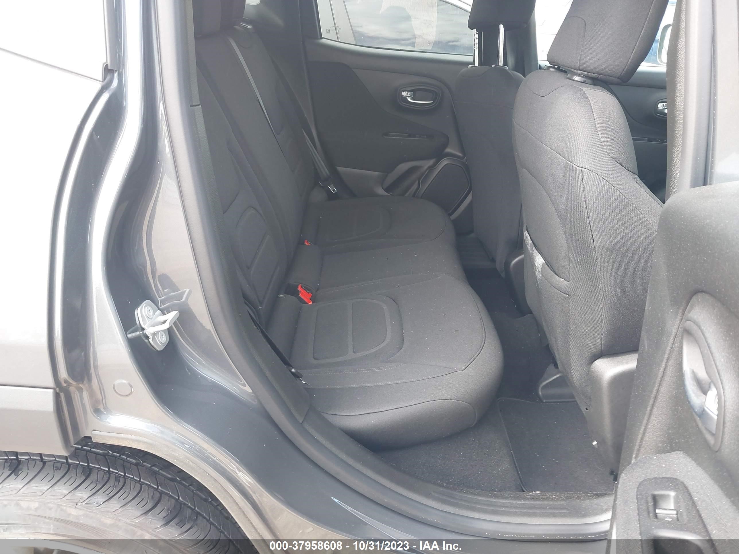 2021 Jeep Renegade Latitude Fwd vin: ZACNJCBB6MPN26214