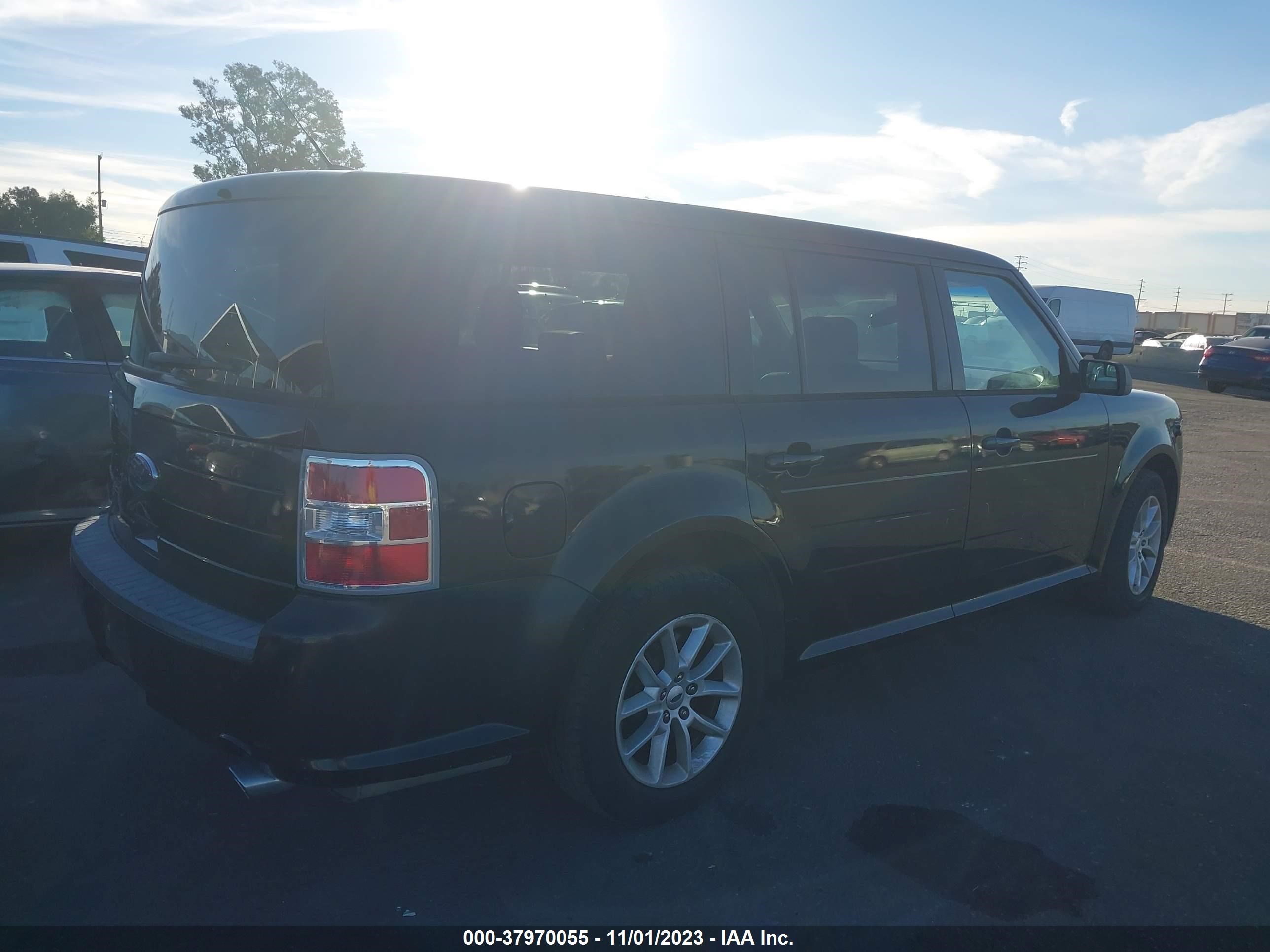 2014 Ford Flex Se vin: 2FMGK5B85EBD15600