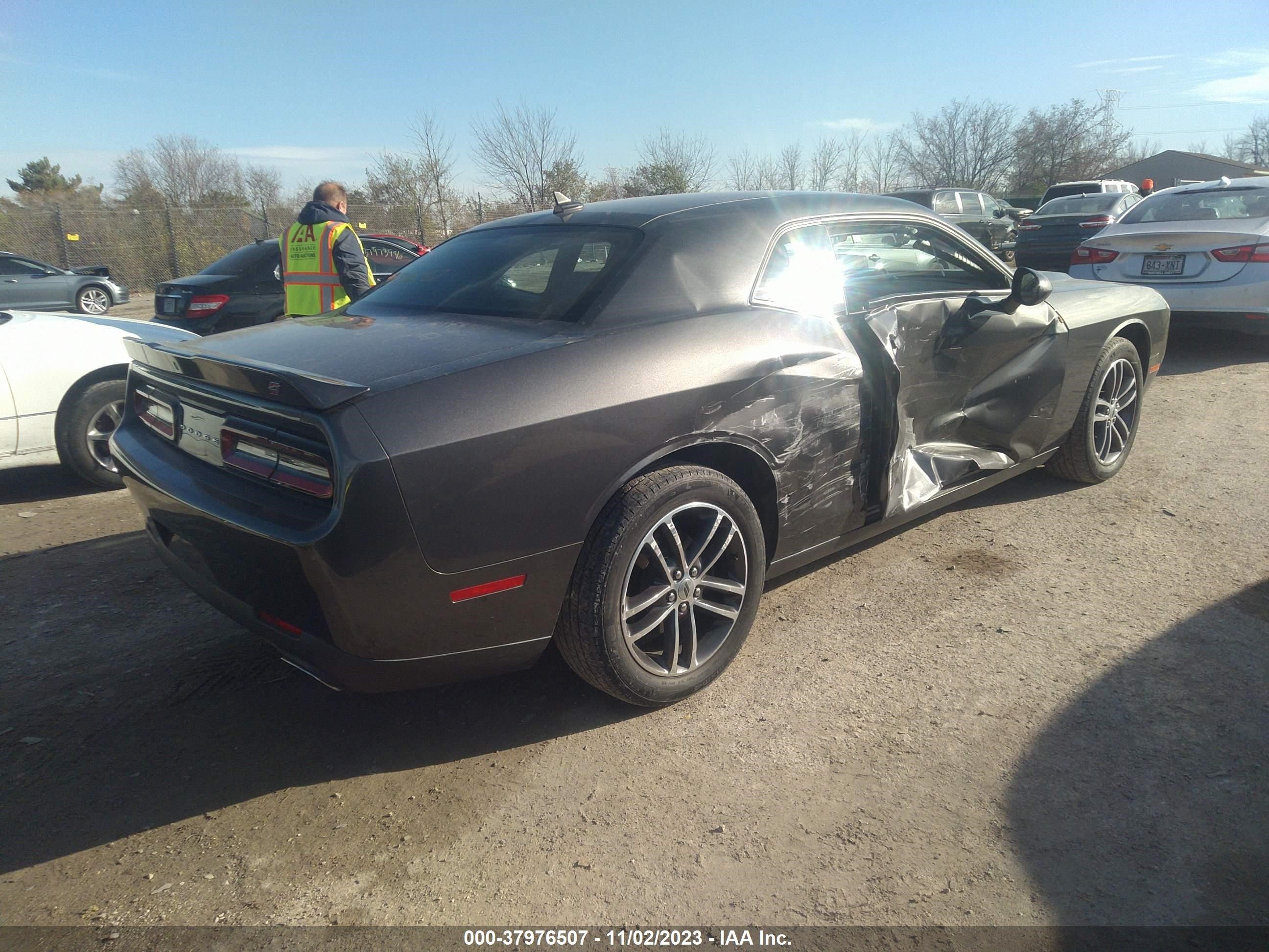 2019 Dodge Challenger Sxt vin: 2C3CDZGGXKH675446