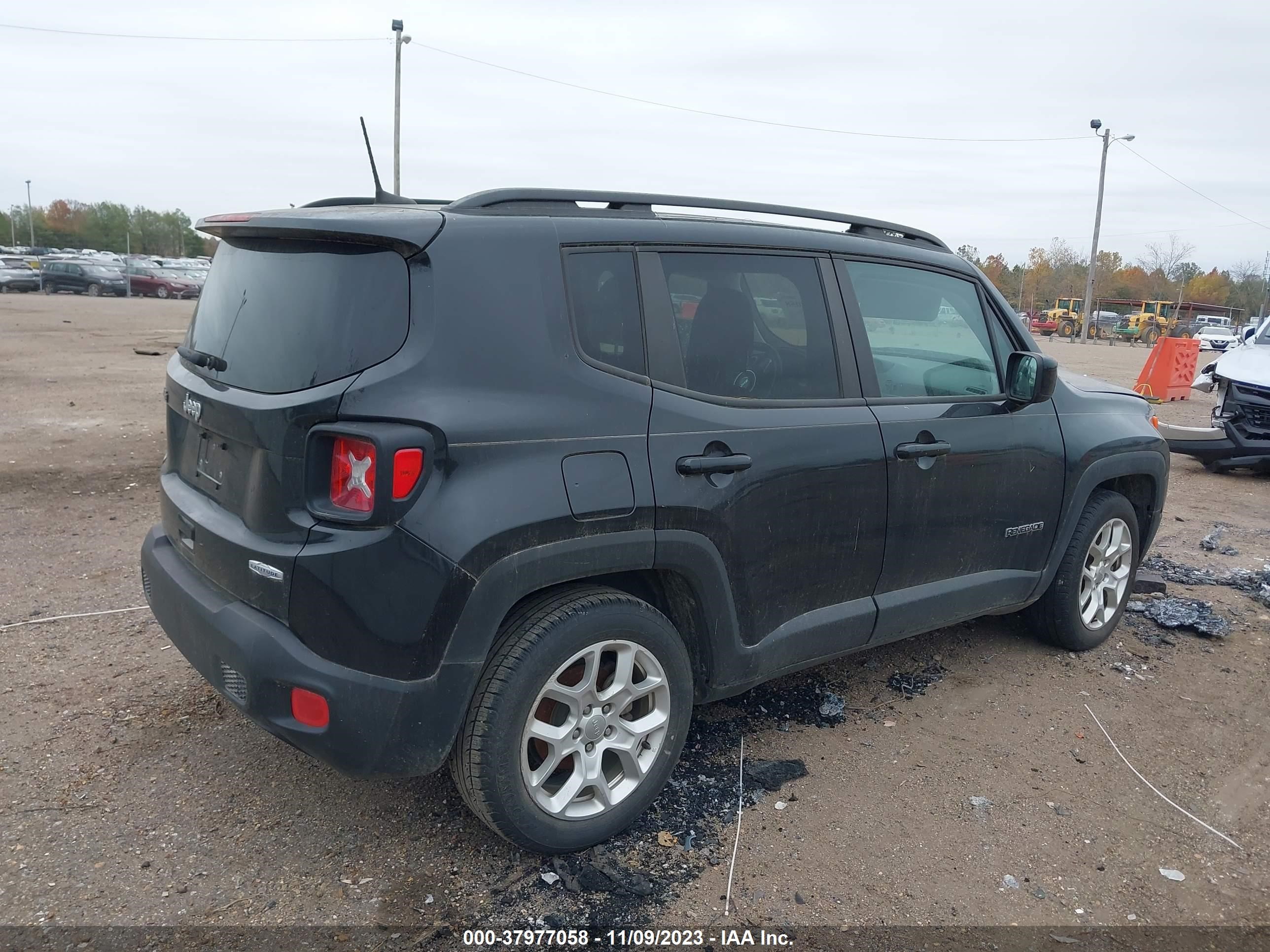 2018 Jeep Renegade Latitude Fwd vin: ZACCJABB4JPJ21914