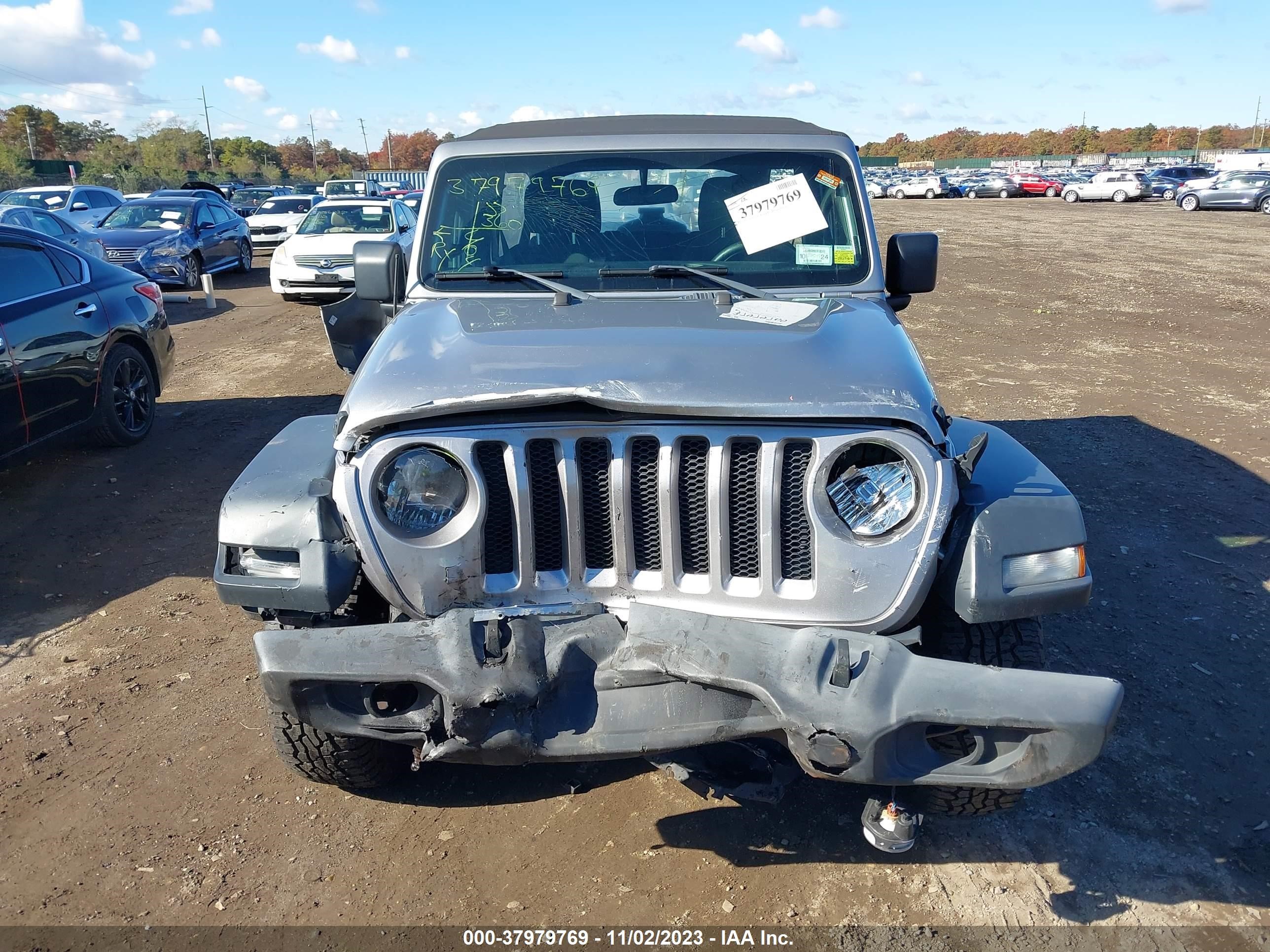 2018 Jeep Wrangler Unlimited Sport 4X4 vin: 1C4HJXDG3JW151719