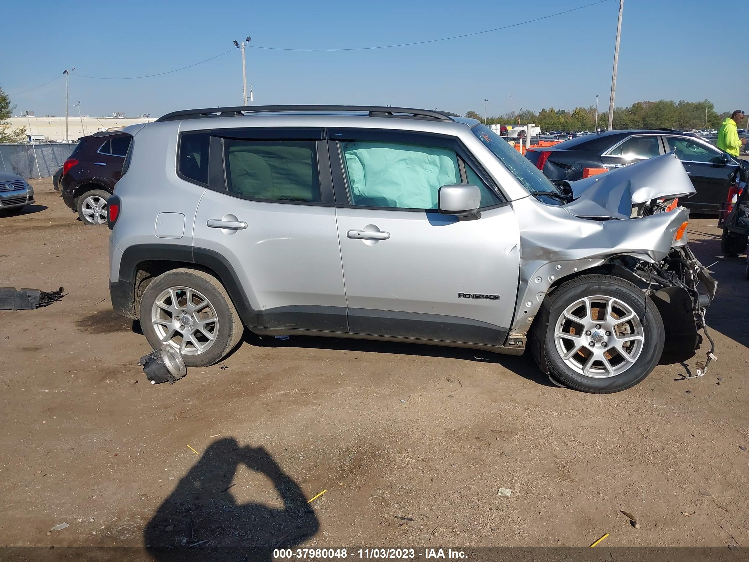 2019 Jeep Renegade Latitude Fwd vin: ZACNJABB7KPK77438