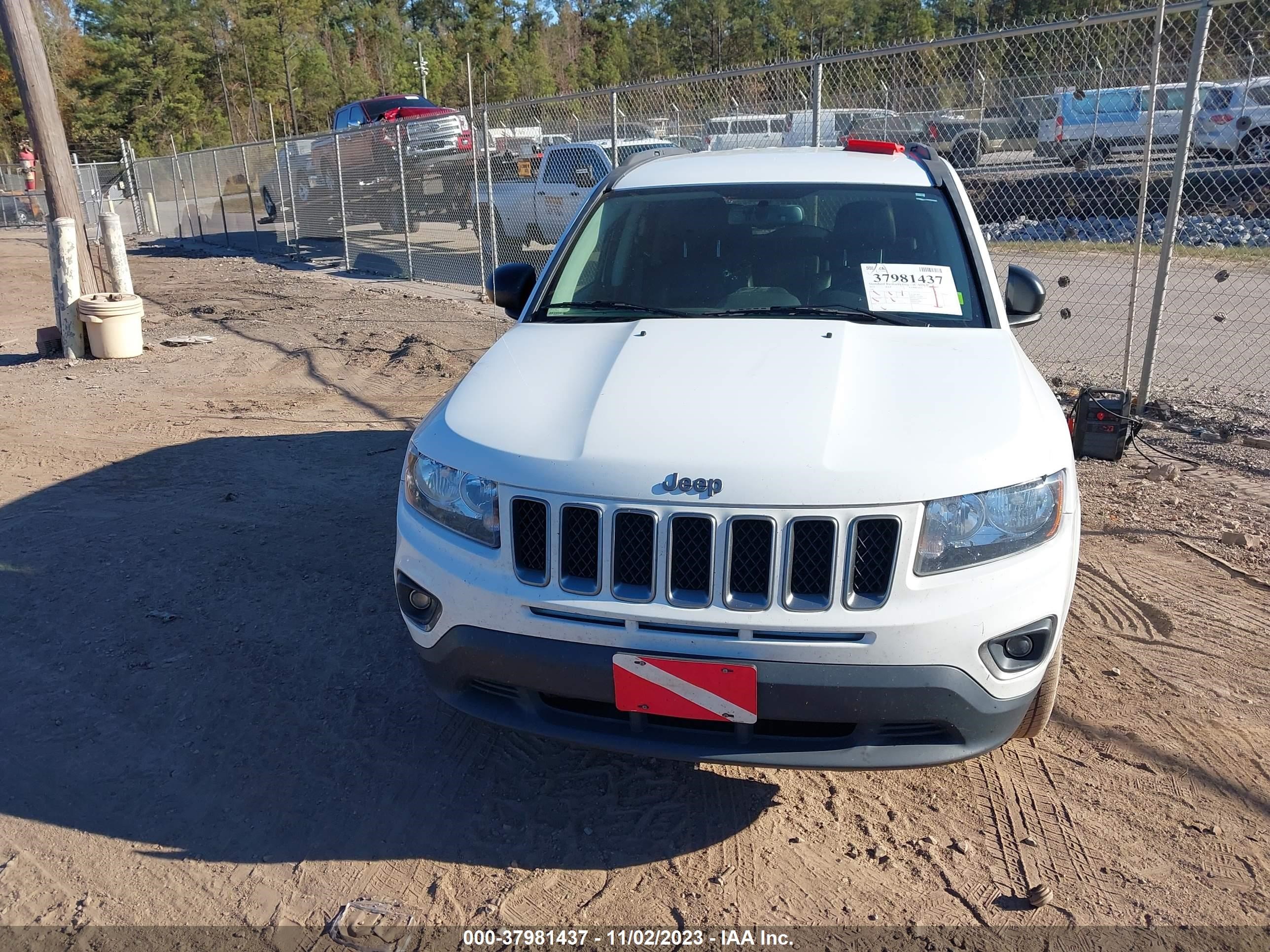 2016 Jeep Compass Sport Se vin: 1C4NJCBAXGD699862