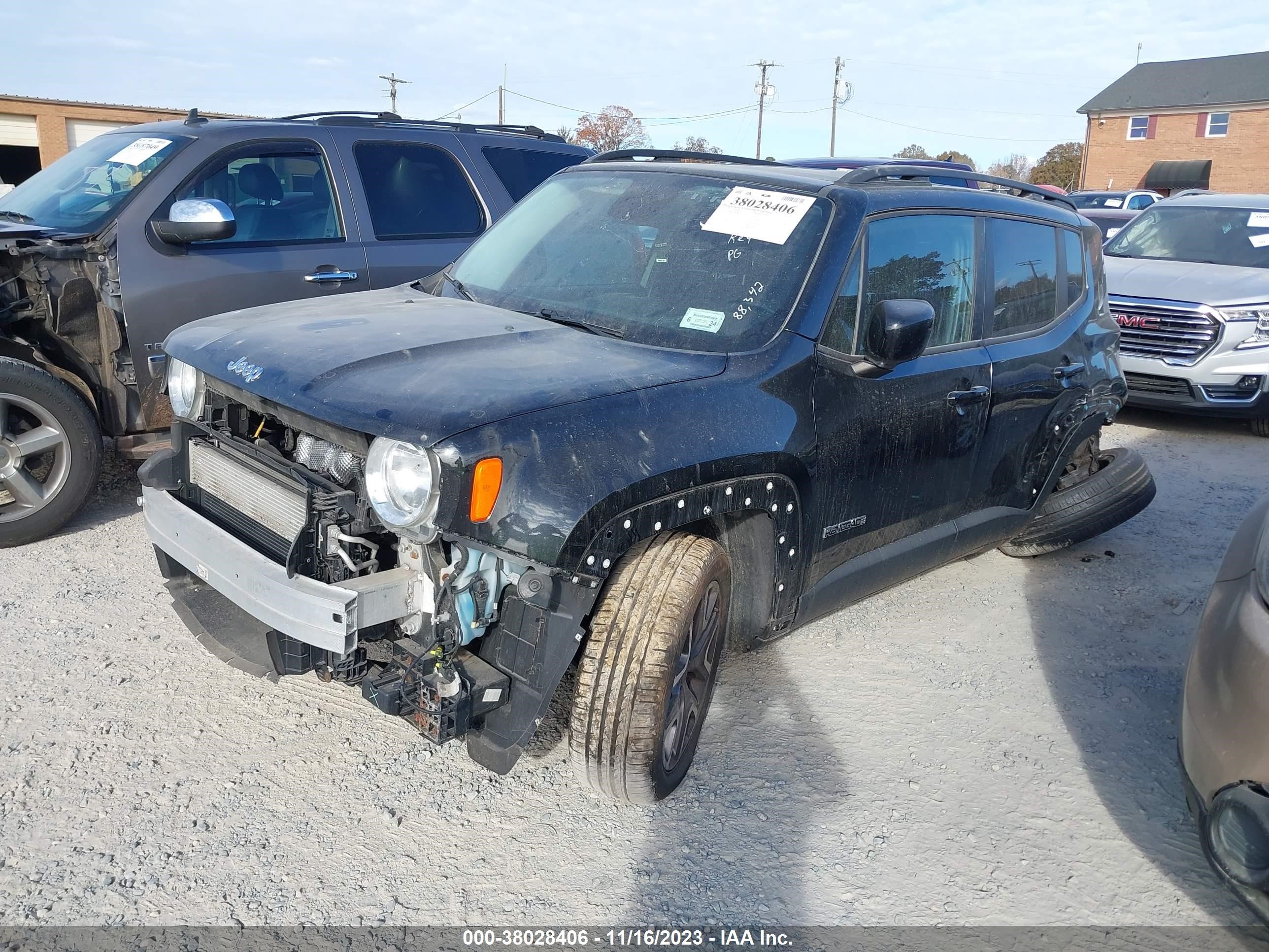 2016 Jeep Renegade Latitude vin: ZACCJBBT8GPC86505