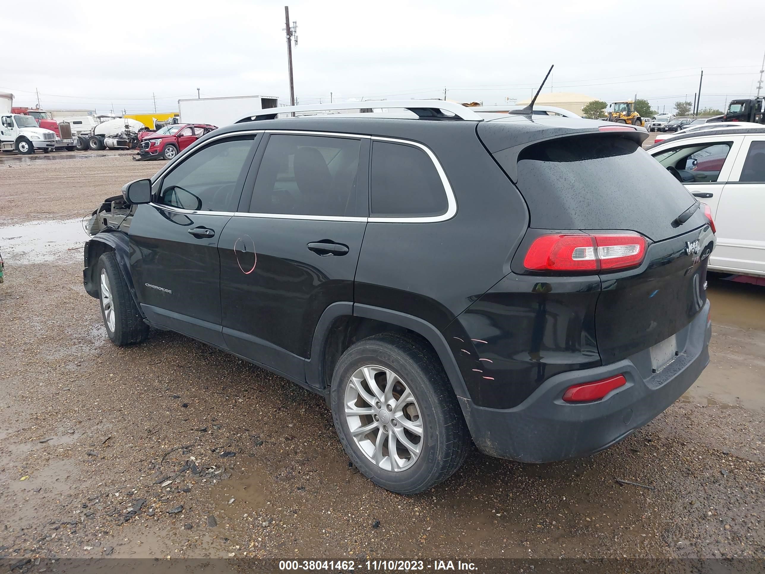 2018 Jeep Cherokee Latitude Fwd vin: 1C4PJLCB8JD503974