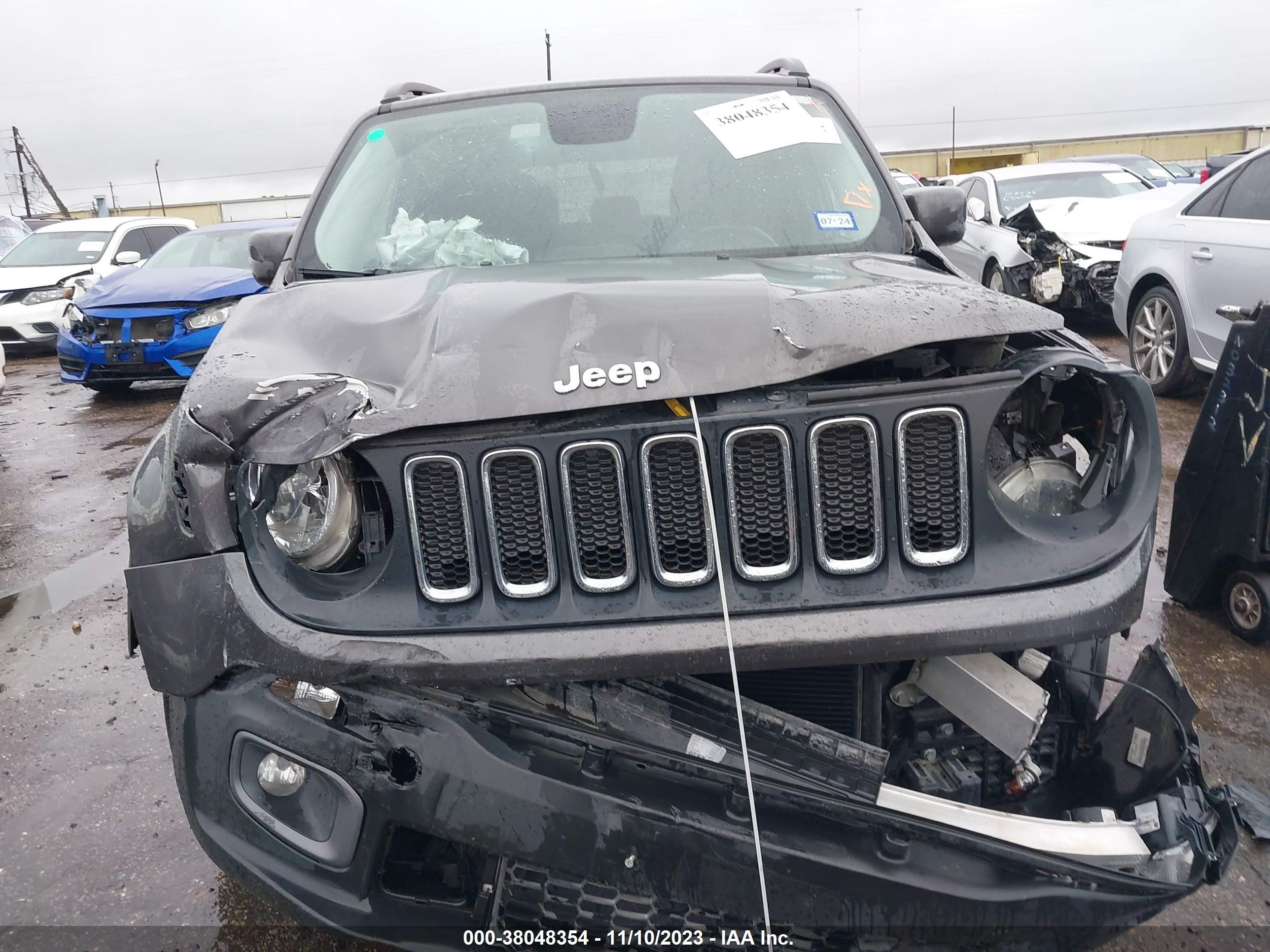 2017 Jeep Renegade Latitude vin: ZACCJABB6HPE95549