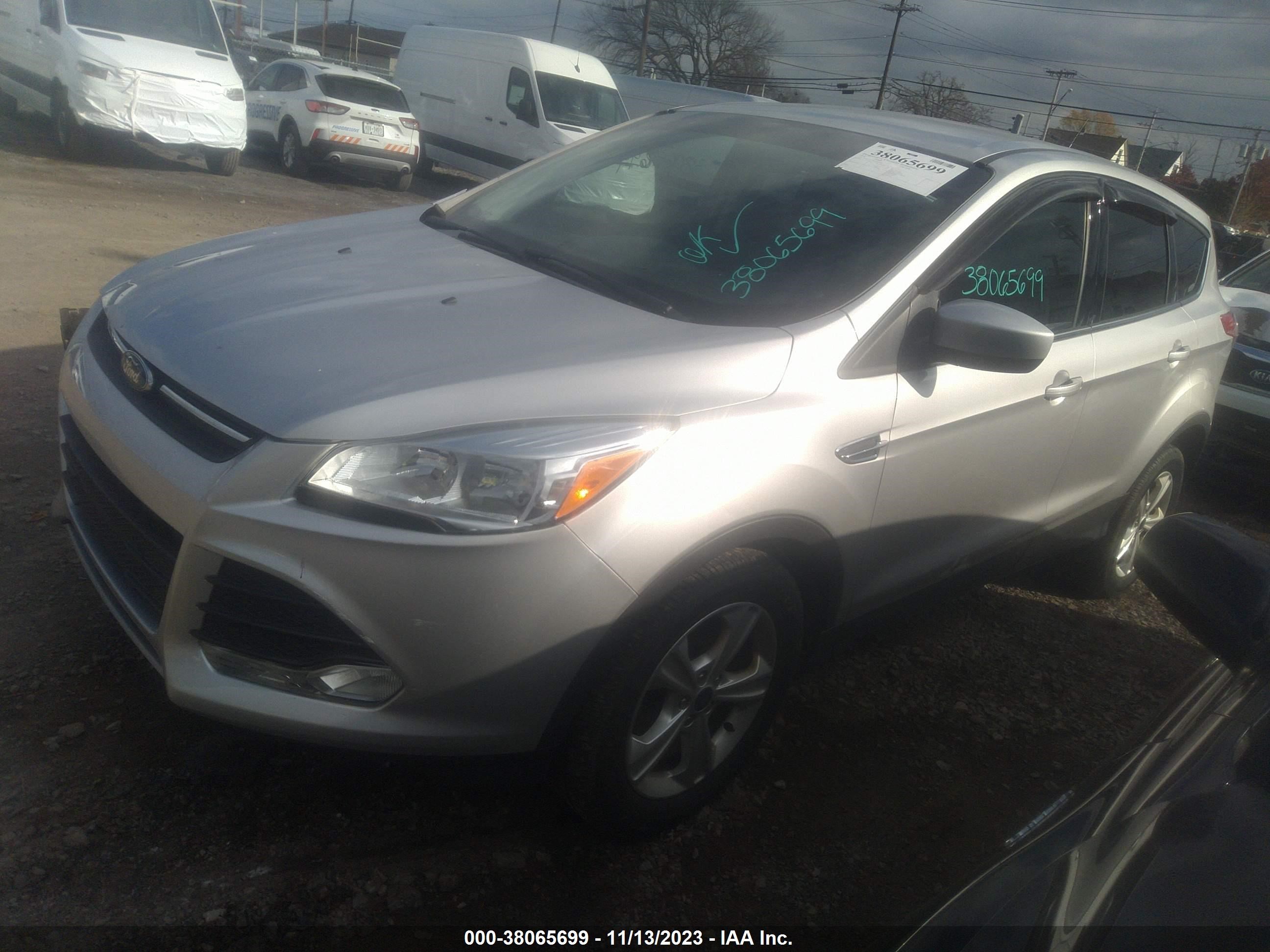 2016 Ford Escape Se vin: 1FMCU0G78GUA93921