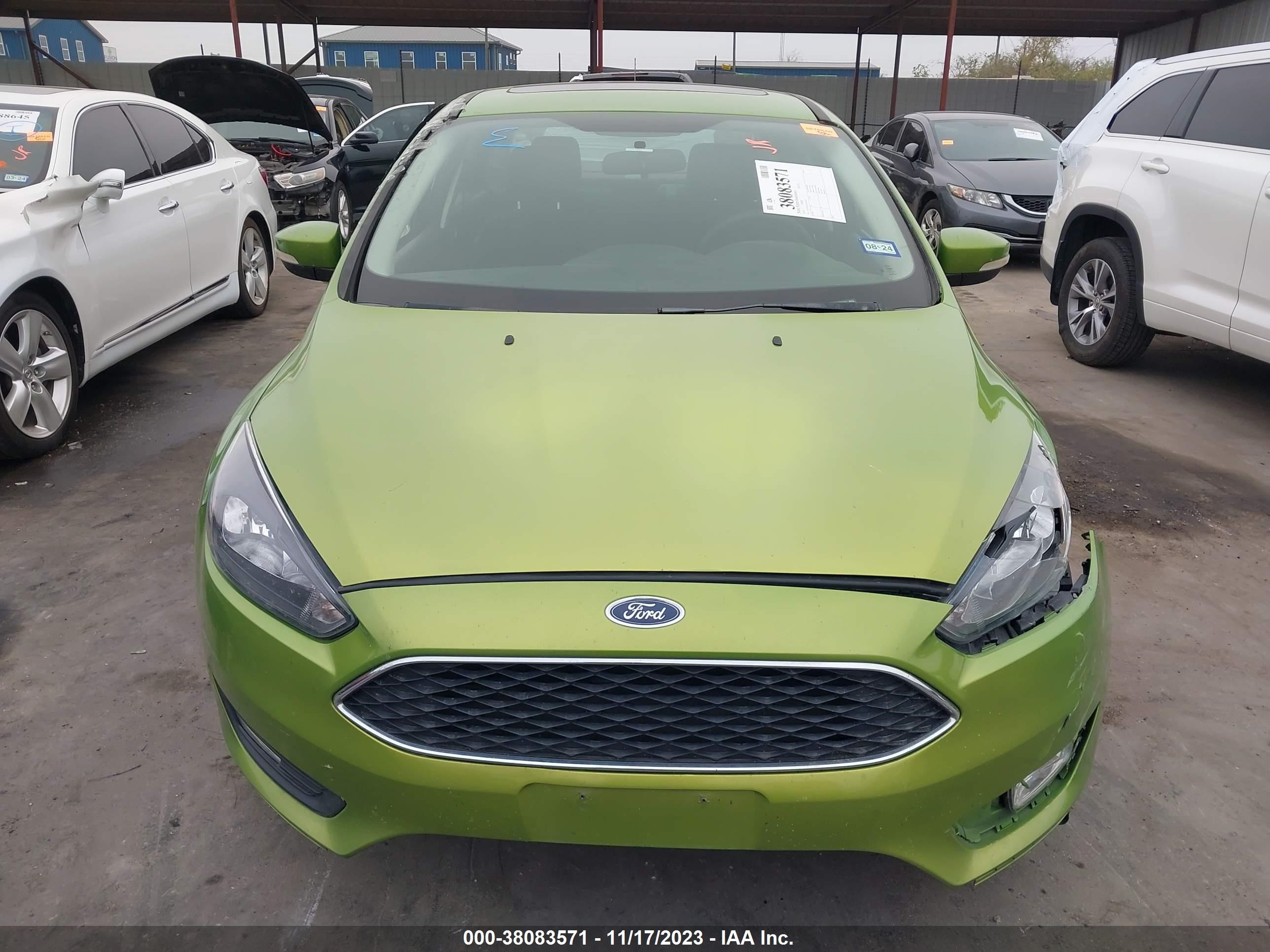 2018 Ford Focus Sel vin: 1FADP3H29JL261668