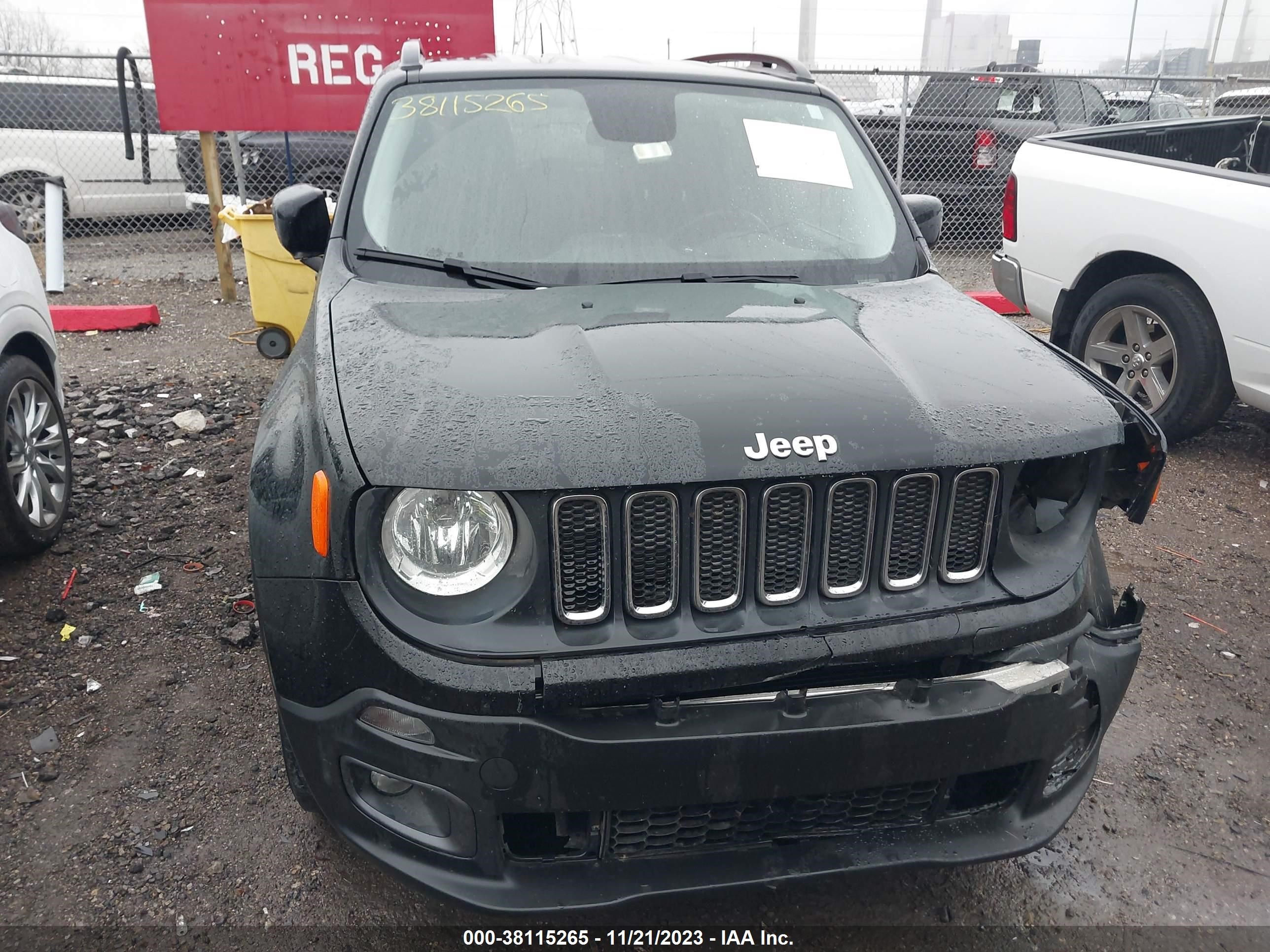 2017 Jeep Renegade Latitude 4X4 vin: ZACCJBBB4HPE63866