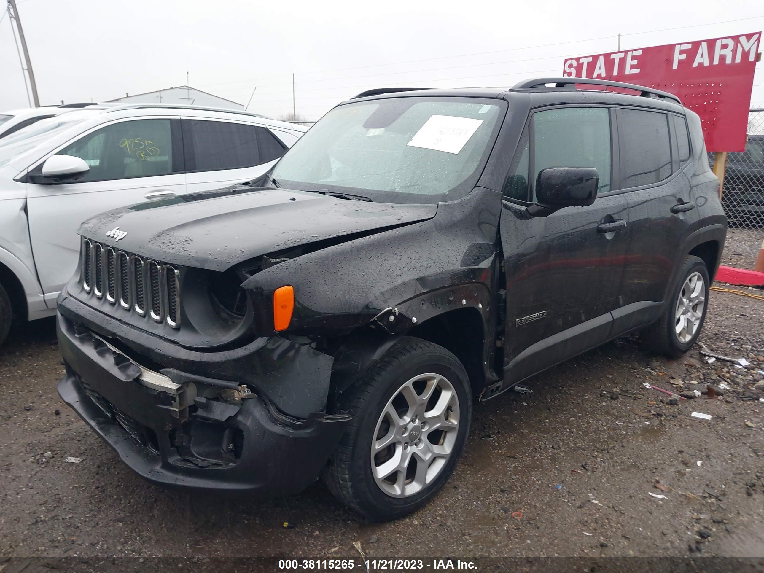 2017 Jeep Renegade Latitude 4X4 vin: ZACCJBBB4HPE63866