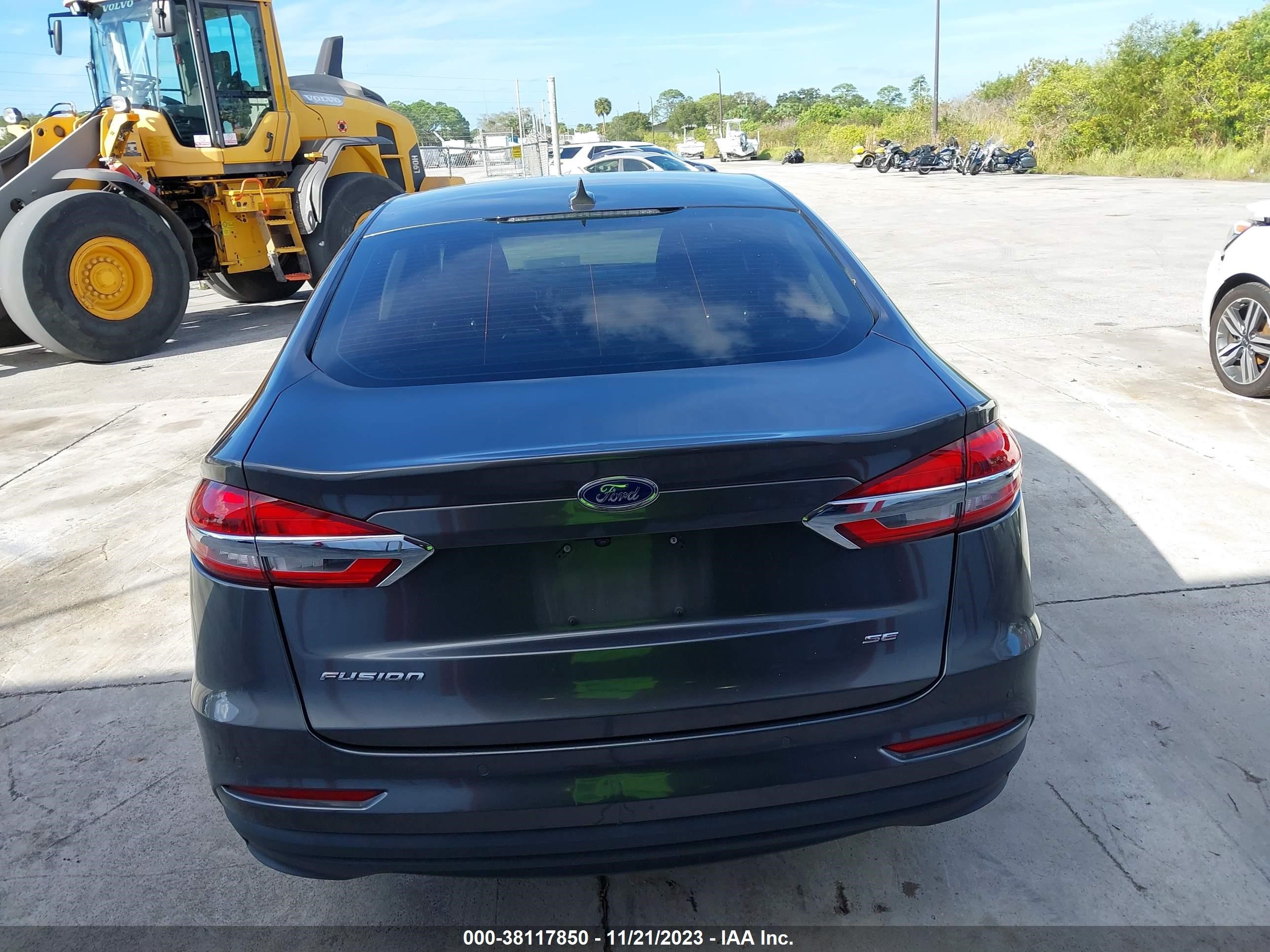 2019 Ford Fusion Se vin: 3FA6P0H79KR243368