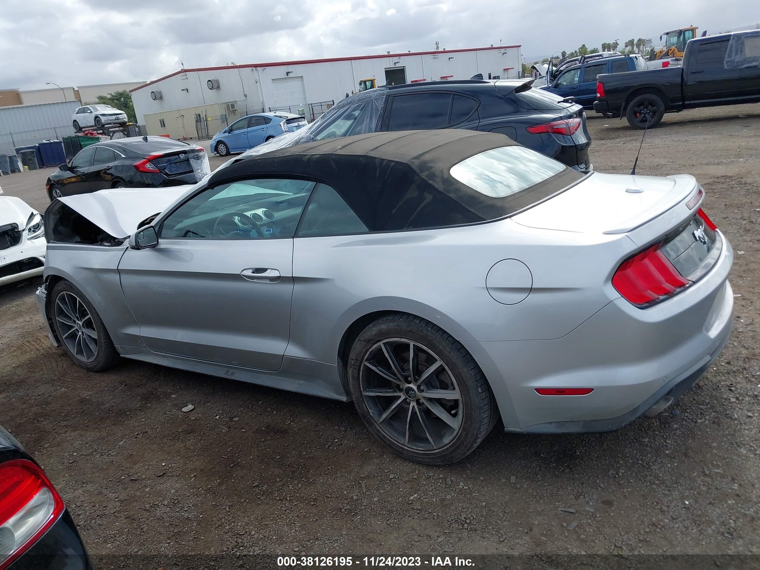 2018 Ford Mustang Ecoboost Premium vin: 1FATP8UH1J5123968