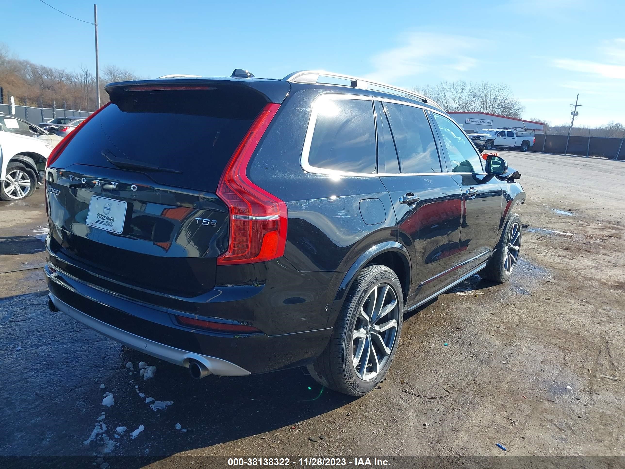 2018 Volvo Xc90 T5 Momentum vin: YV4102PK0J1343018