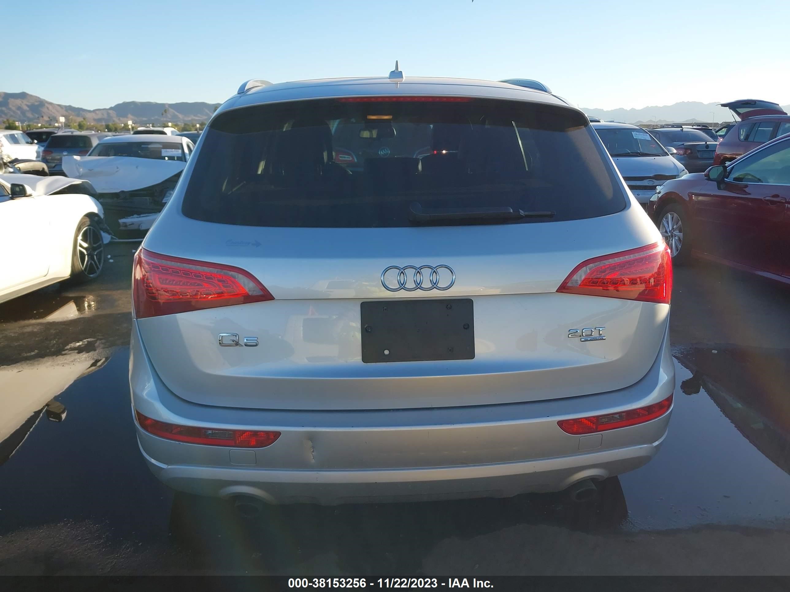 2012 Audi Q5 2.0T Premium vin: WA1LFAFP7CA118979