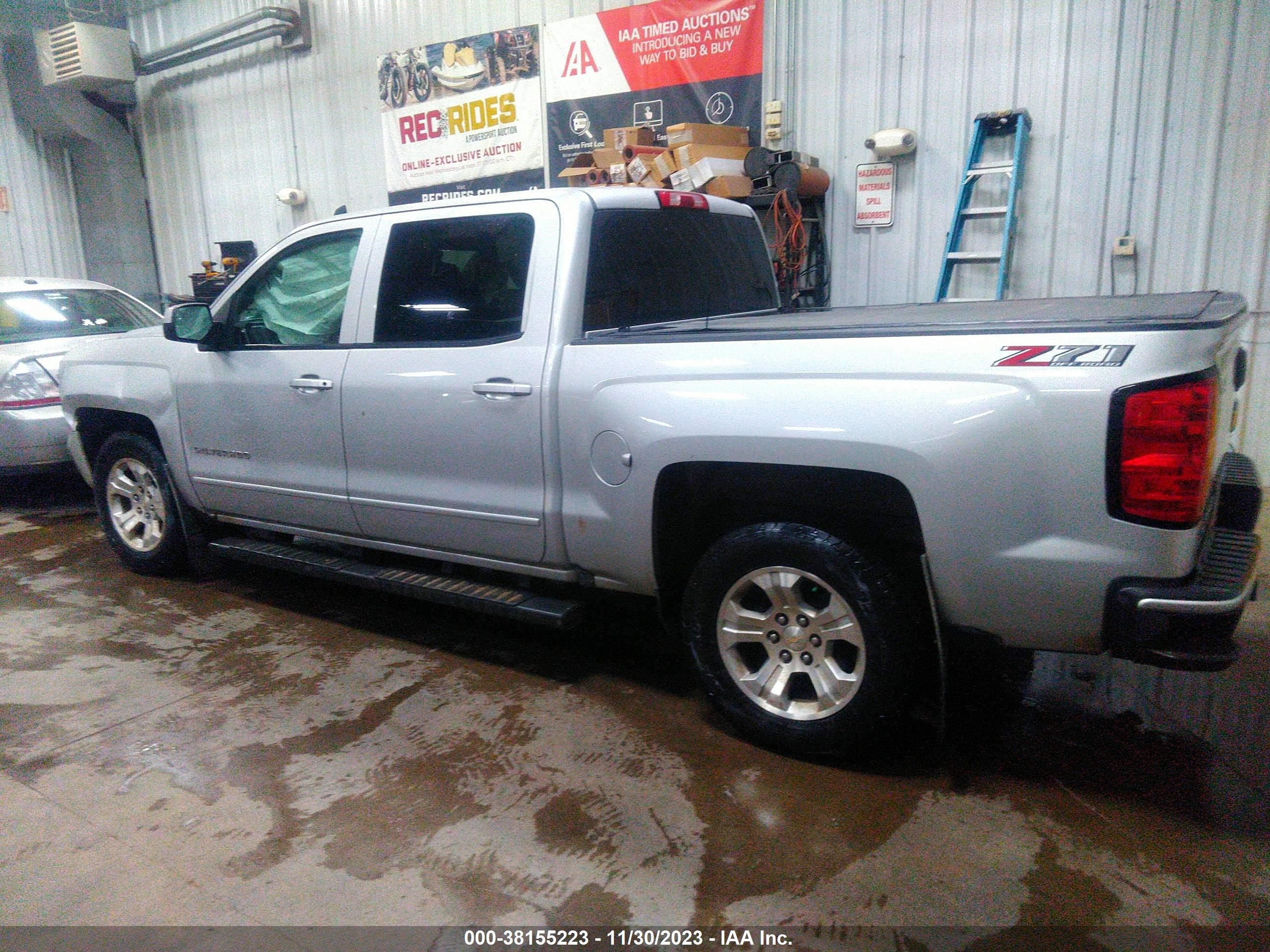 2018 Chevrolet Silverado 1500 2Lt vin: 3GCUKREC7JG493773