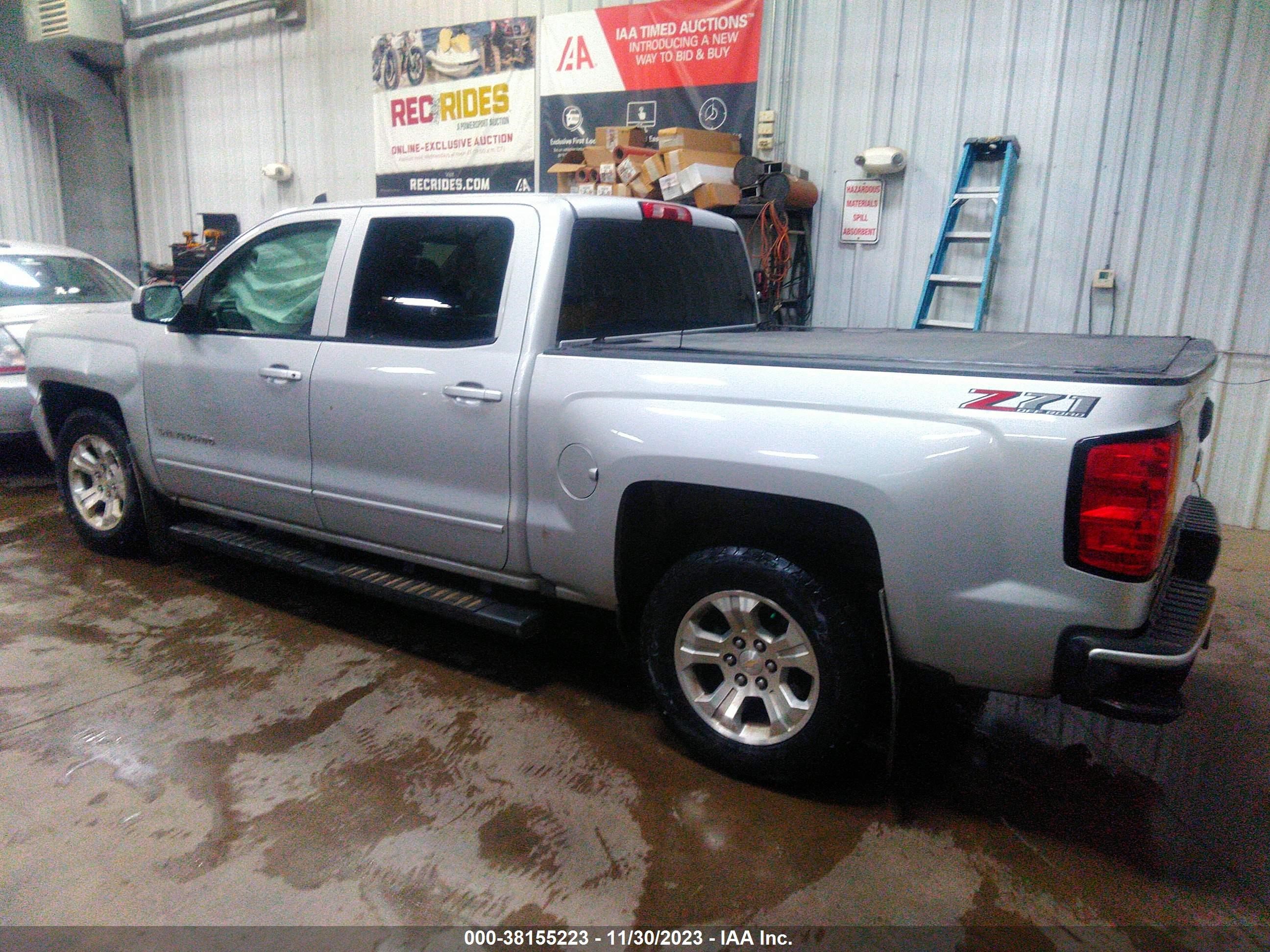 2018 Chevrolet Silverado 1500 2Lt vin: 3GCUKREC7JG493773