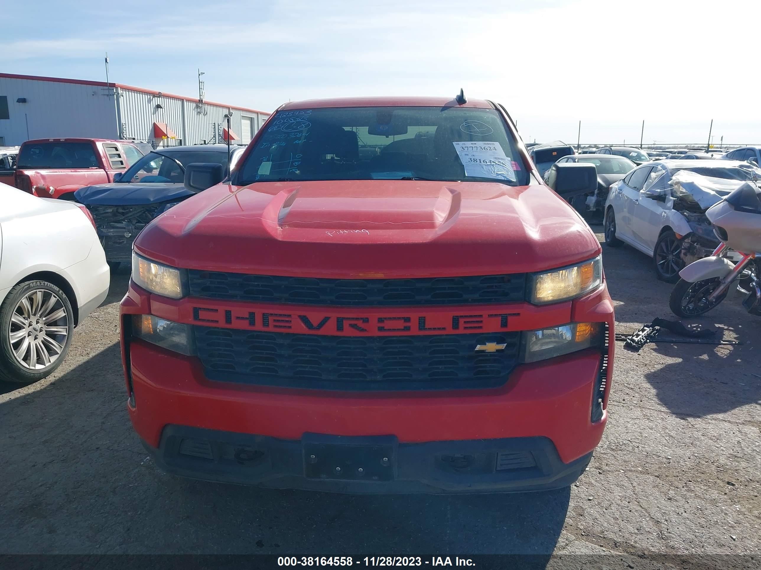 2021 Chevrolet Silverado 1500 2Wd Short Bed Custom vin: 1GCPWBEK3MZ168669