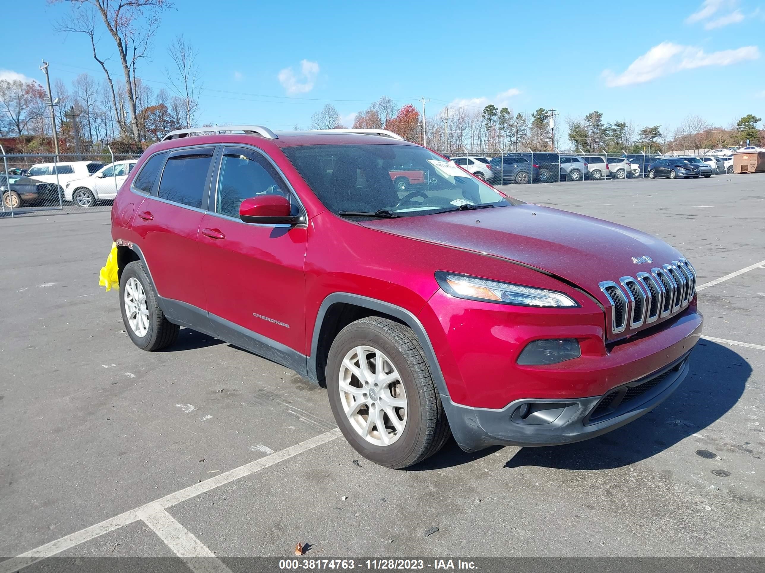 2015 Jeep Cherokee Latitude vin: 1C4PJMCS5FW773407