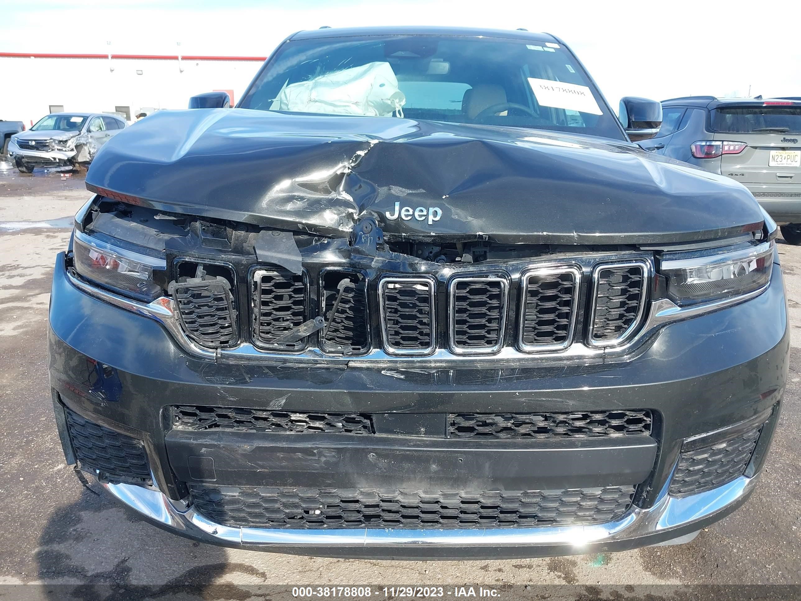 2023 Jeep Grand Cherokee L Limited vin: 1C4RJKBG3P8767959