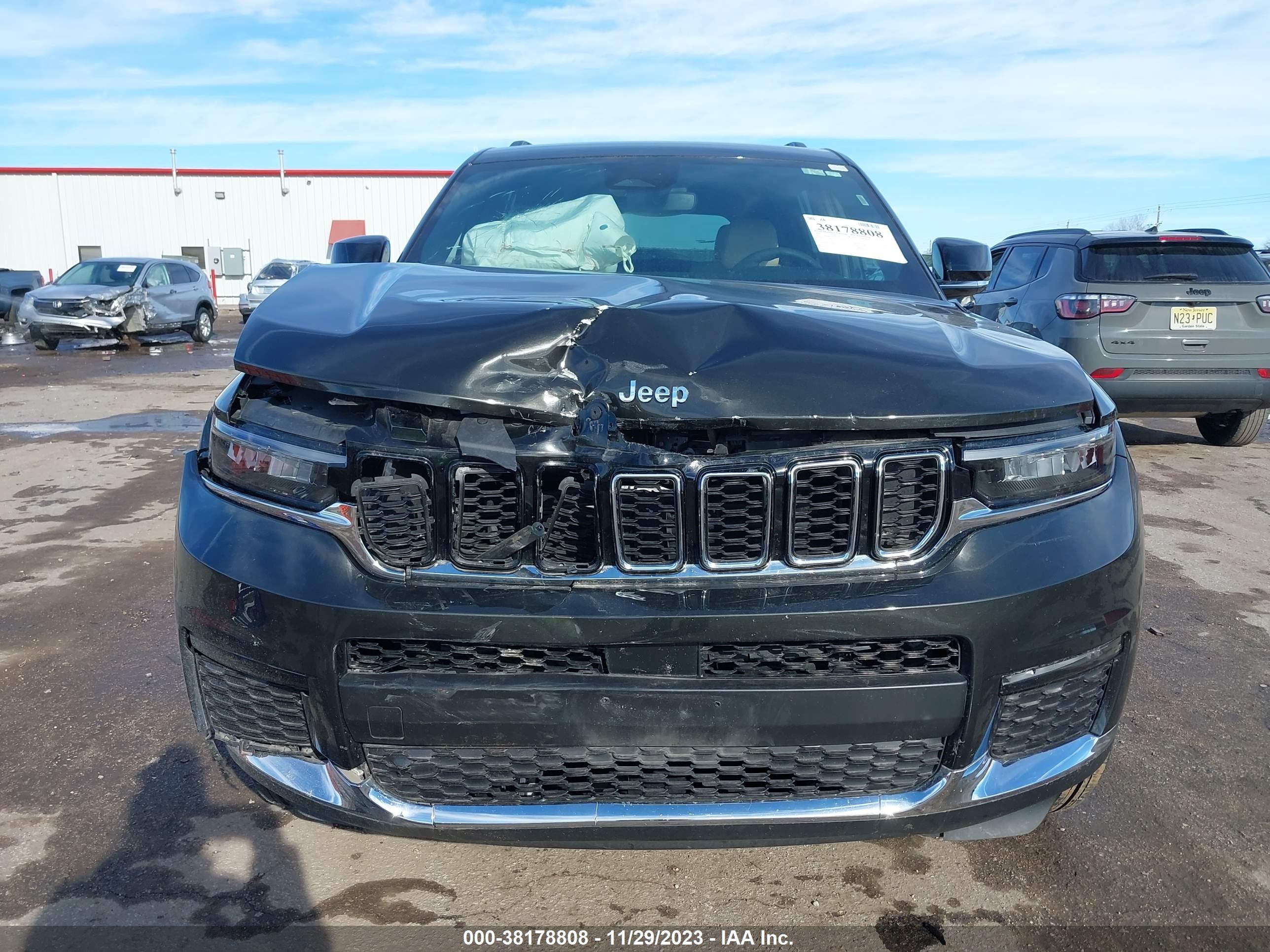 2023 Jeep Grand Cherokee L Limited vin: 1C4RJKBG3P8767959