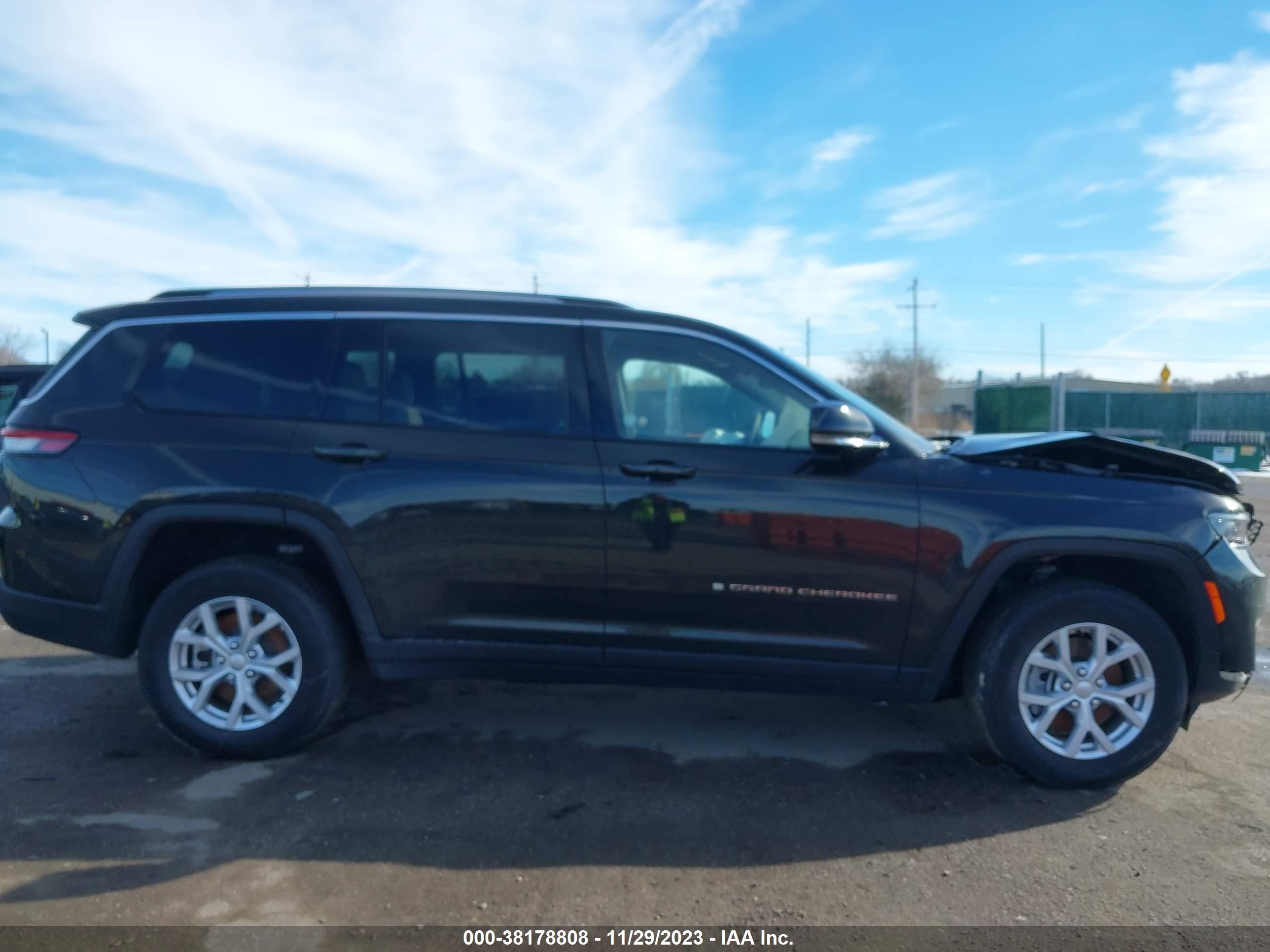 2023 Jeep Grand Cherokee L Limited vin: 1C4RJKBG3P8767959