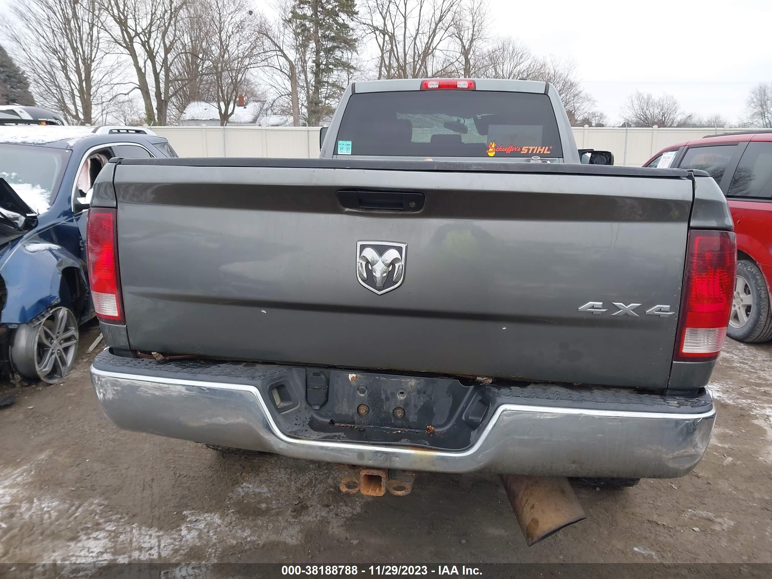 2012 Ram 2500 St vin: 3C6UD5HL4CG141212