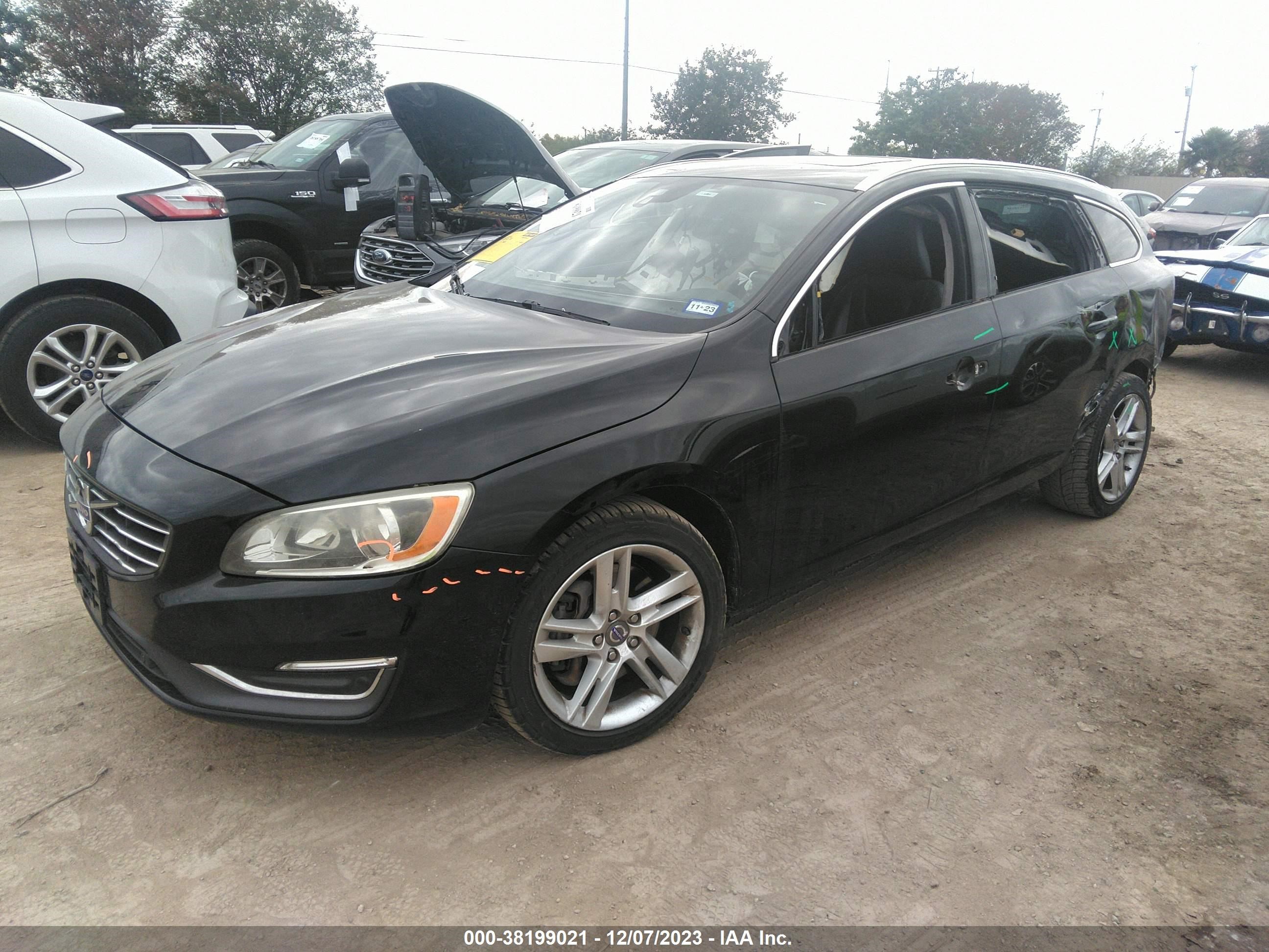 2015 Volvo V60 T5 Premier vin: YV1612SK6F1231127