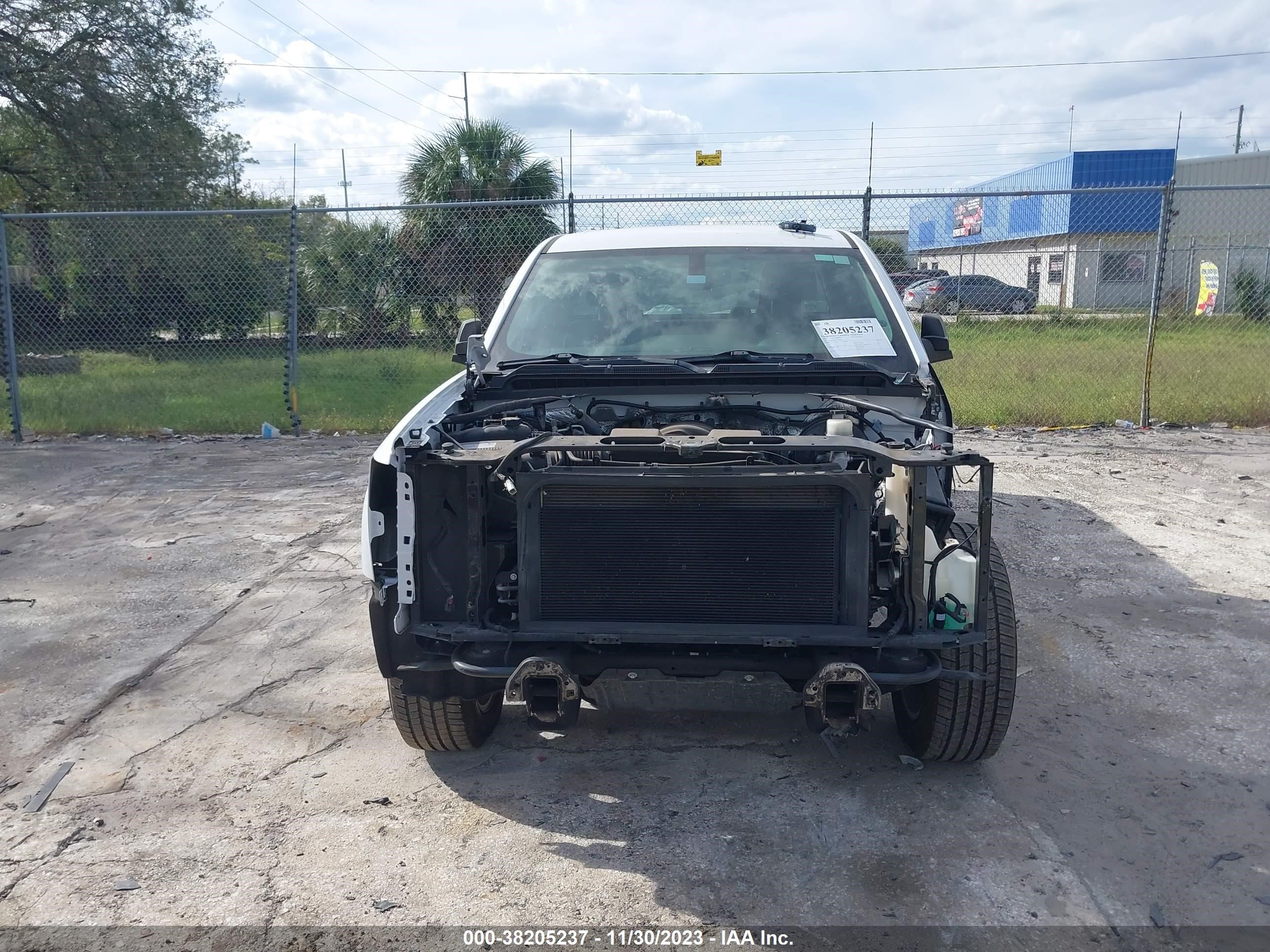 2018 Chevrolet Silverado 1500 Silverado Custom vin: 1GCRCPEH6JZ292708