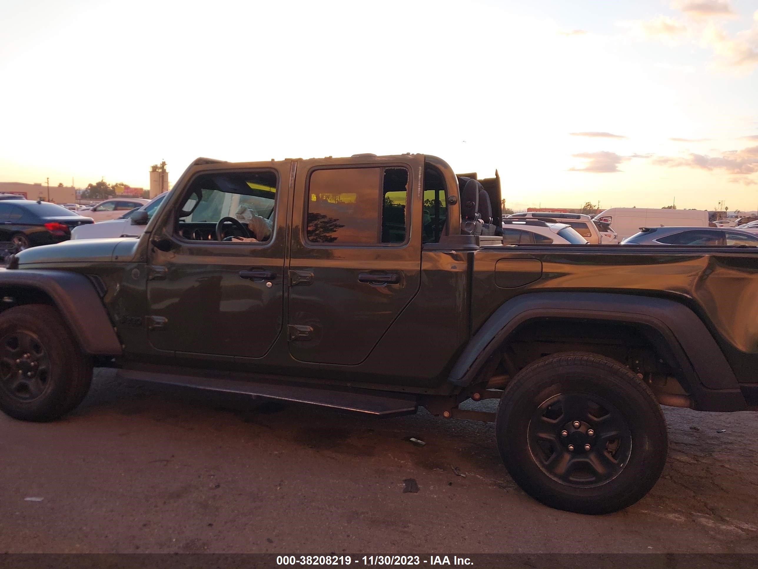 2022 Jeep Gladiator Sport 4X4 vin: 1C6HJTAG0NL125963