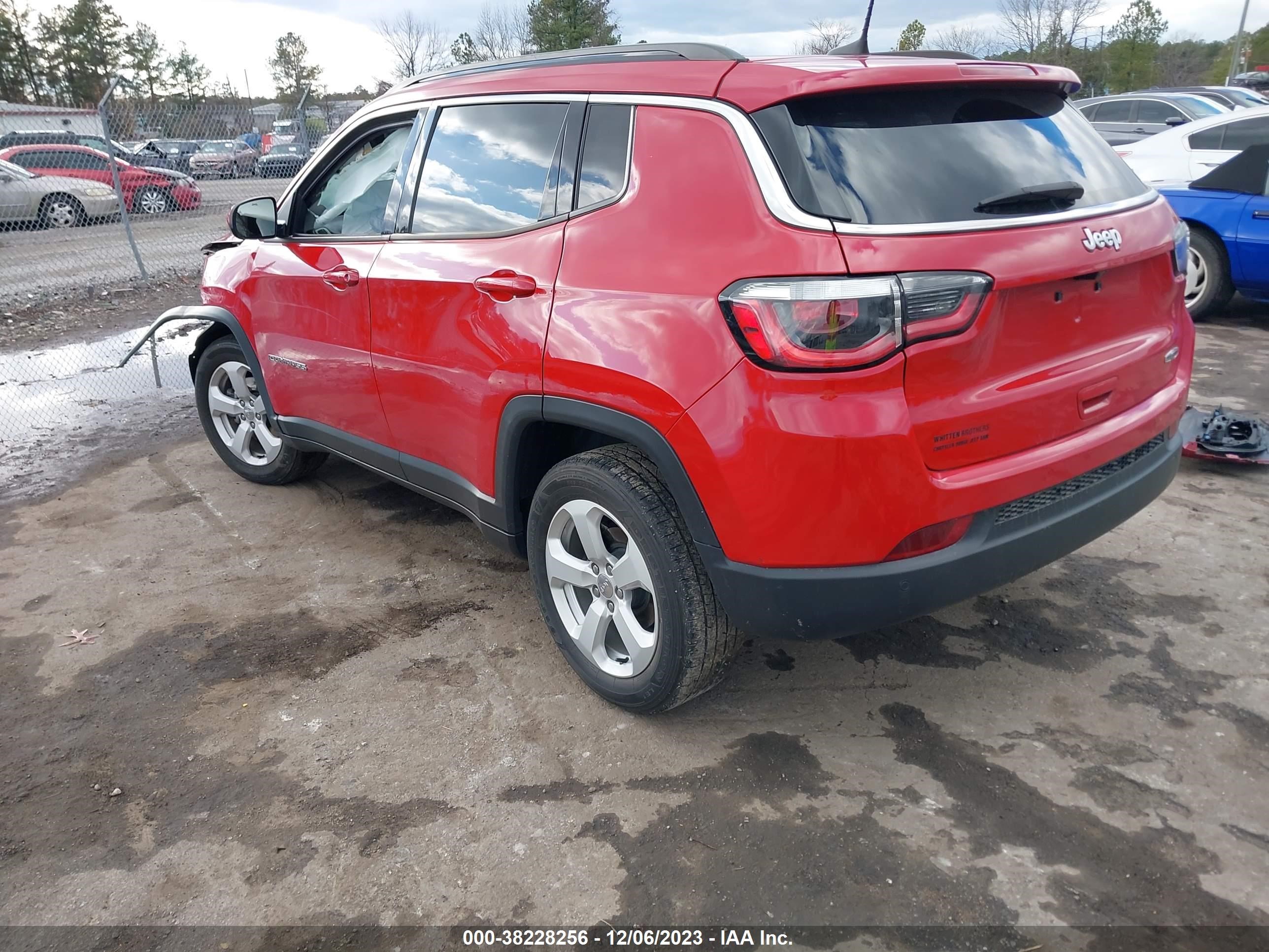 2020 Jeep Compass Latitude Fwd vin: 3C4NJCBB9LT218903