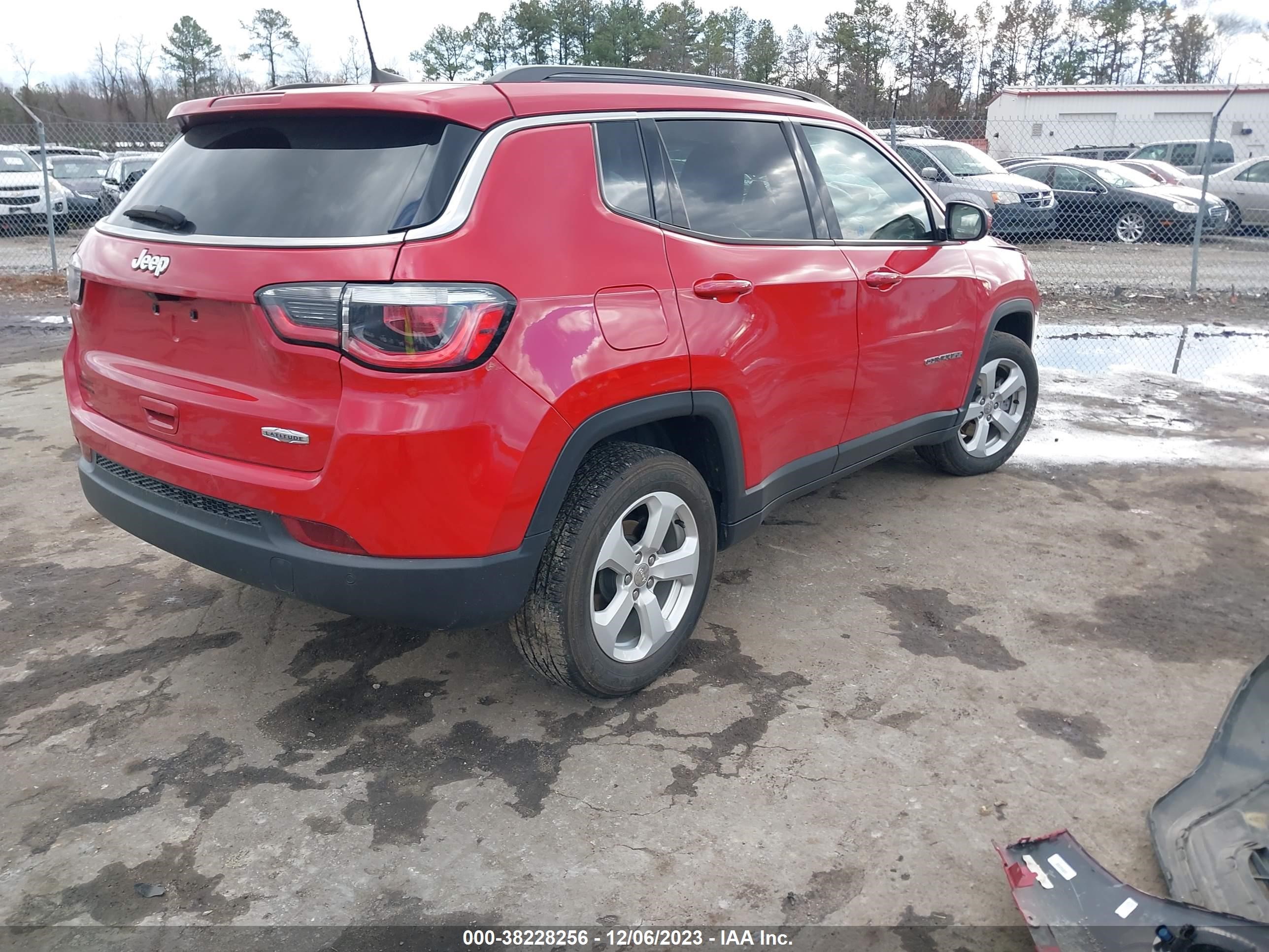 2020 Jeep Compass Latitude Fwd vin: 3C4NJCBB9LT218903