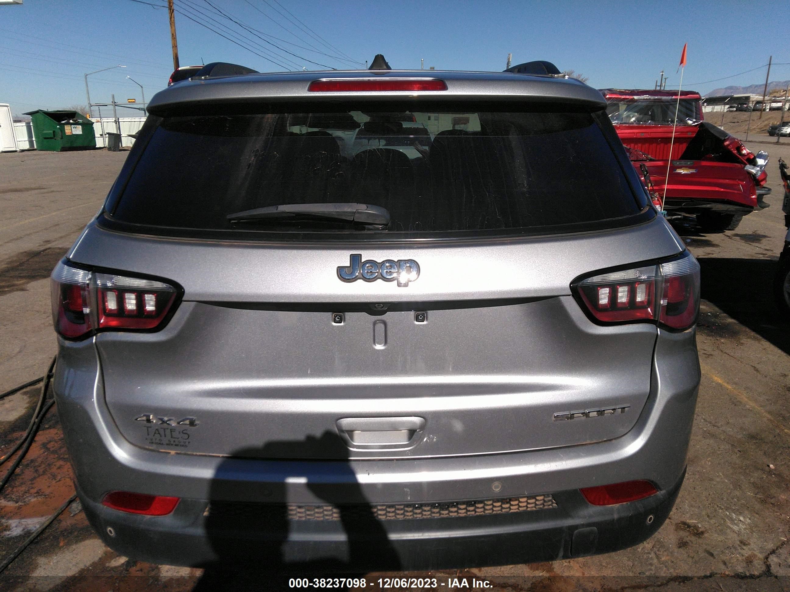 2018 Jeep Compass Sport 4X4 vin: 3C4NJDAB5JT112646