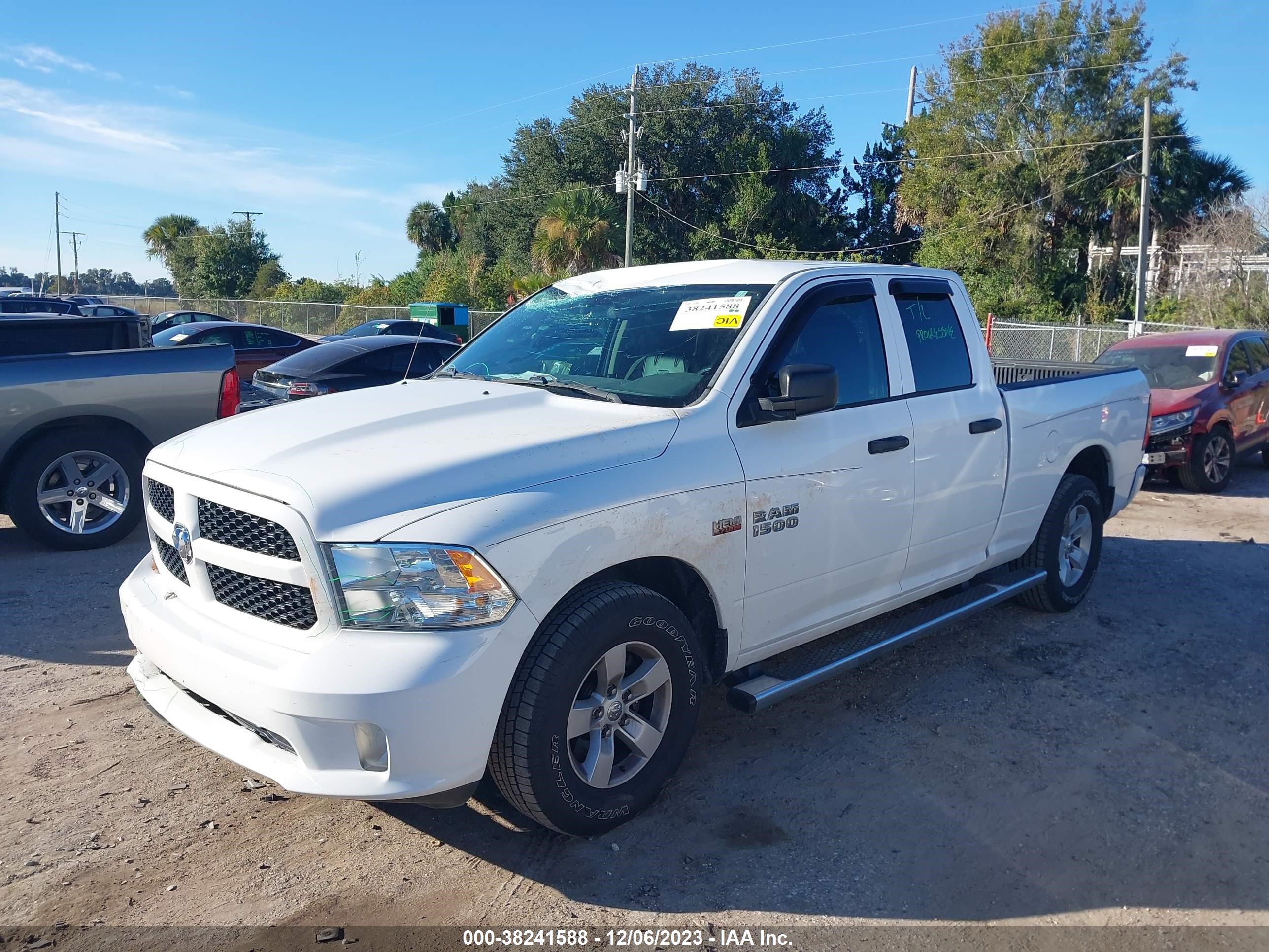 2017 Ram 1500 Express 4X2 6'4" Box vin: 1C6RR6FT7HS500679