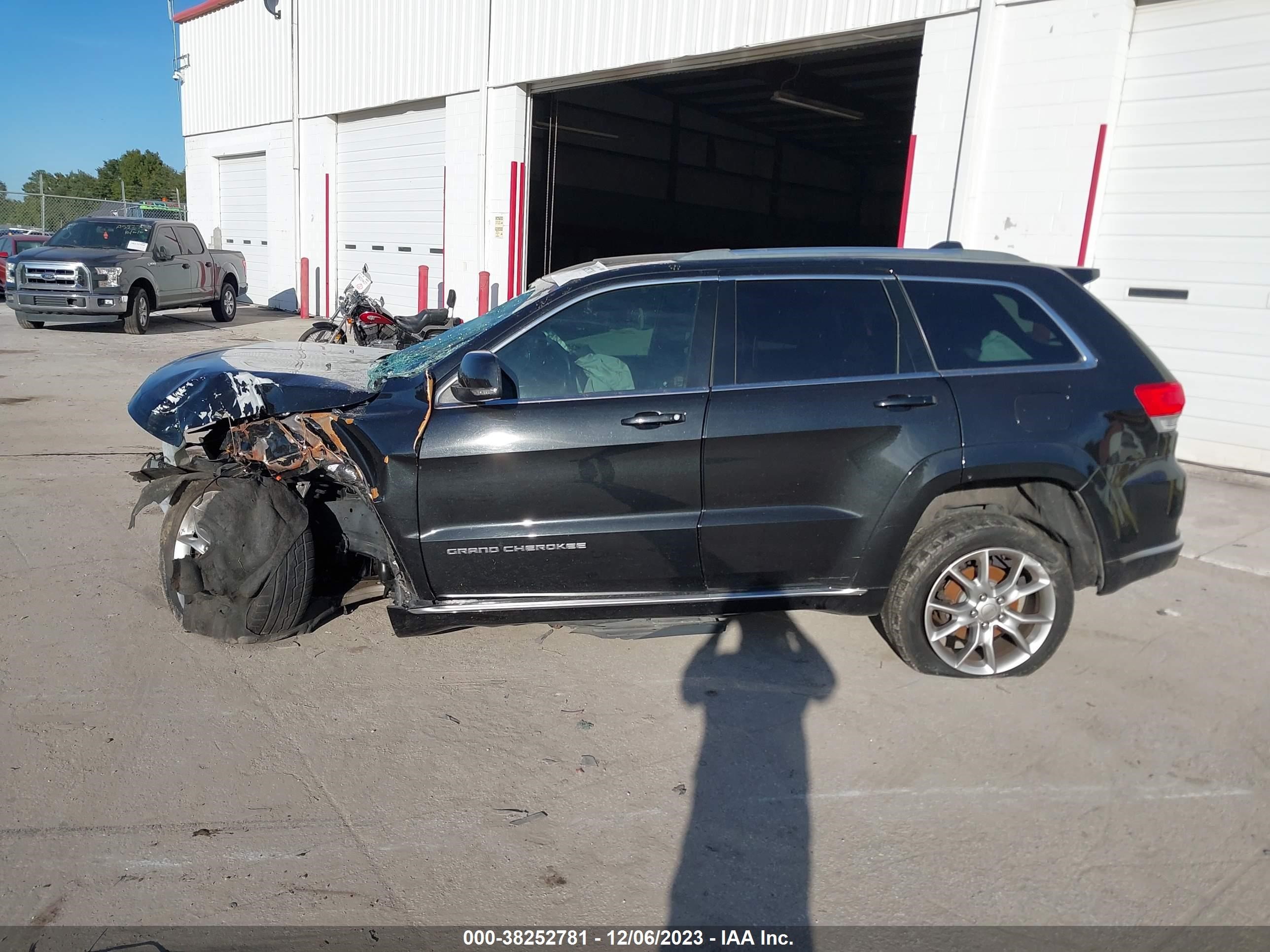 2016 Jeep Grand Cherokee Summit vin: 1C4RJEJG4GC454970