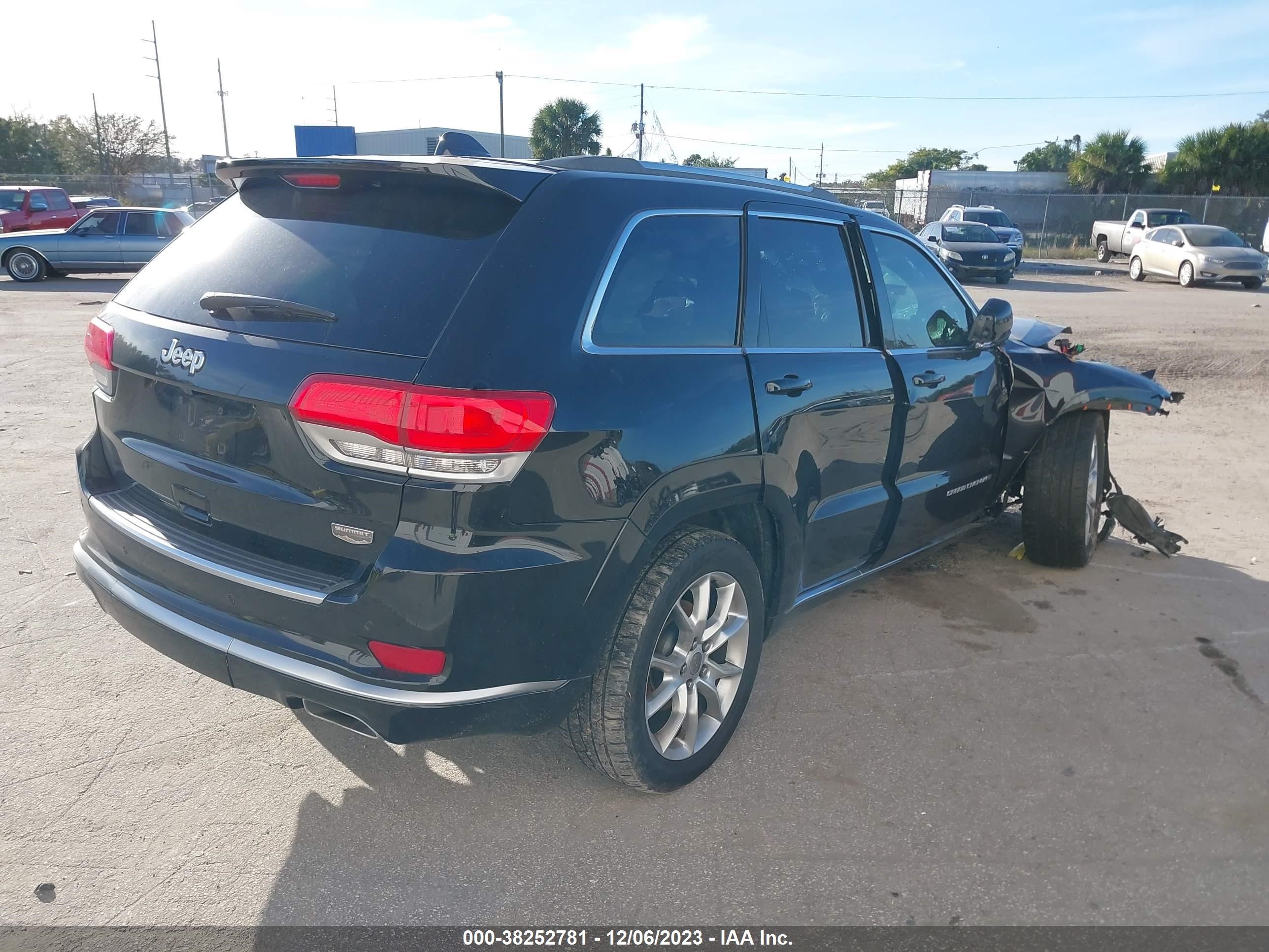 2016 Jeep Grand Cherokee Summit vin: 1C4RJEJG4GC454970