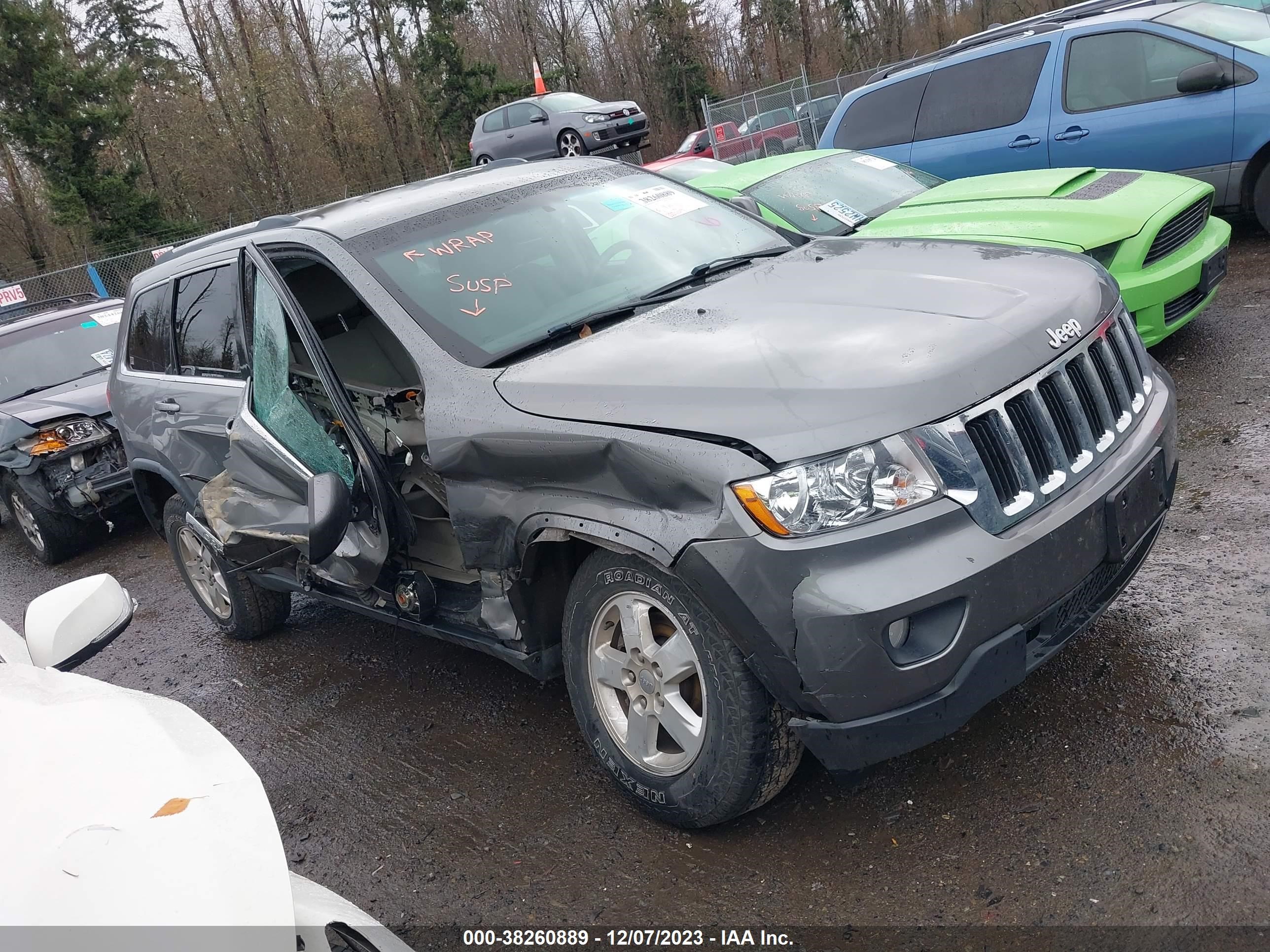 2013 Jeep Grand Cherokee Laredo vin: 1C4RJFAG6DC542131