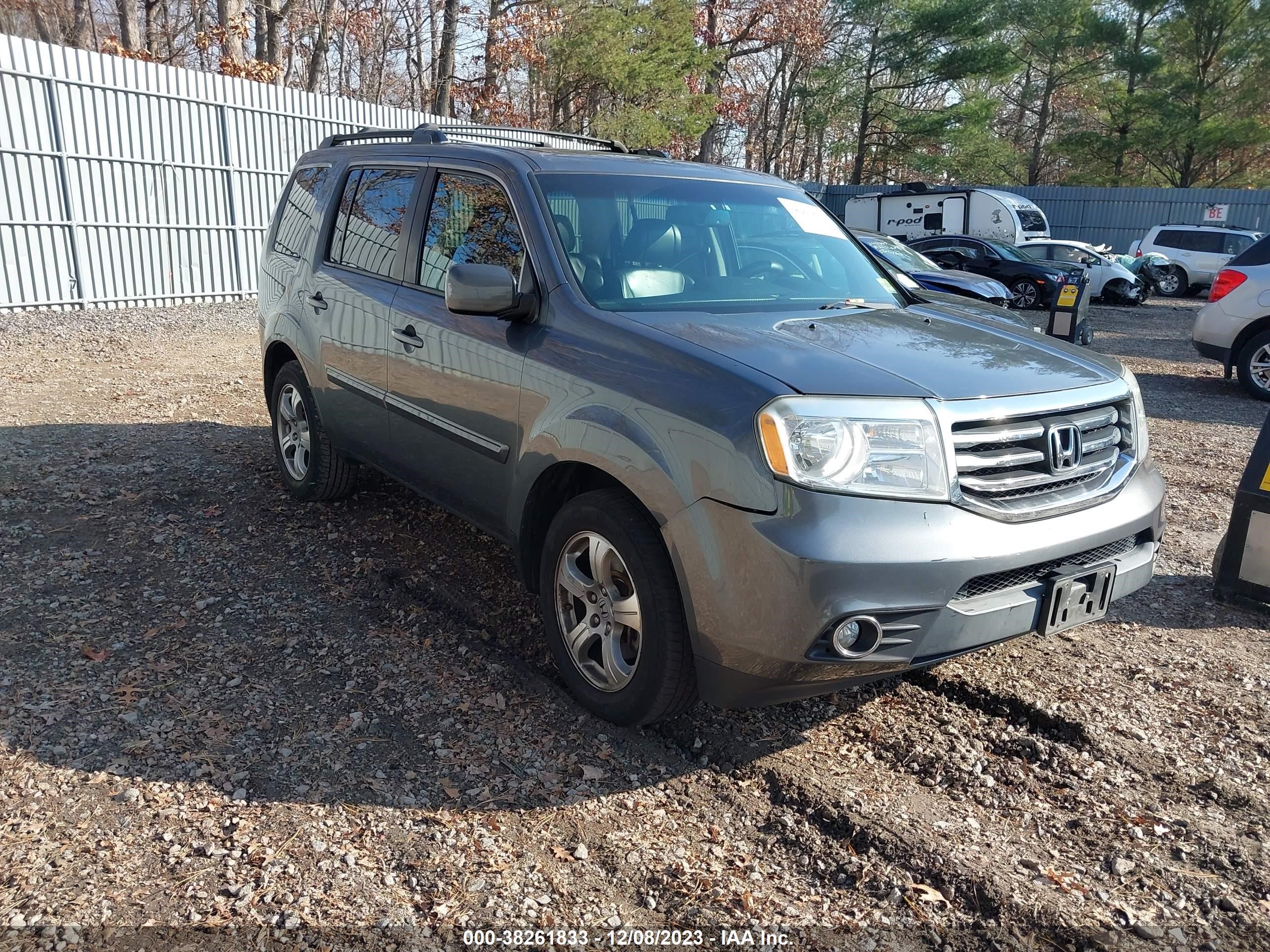 2013 Honda Pilot Ex-L vin: 5FNYF4H65DB011228