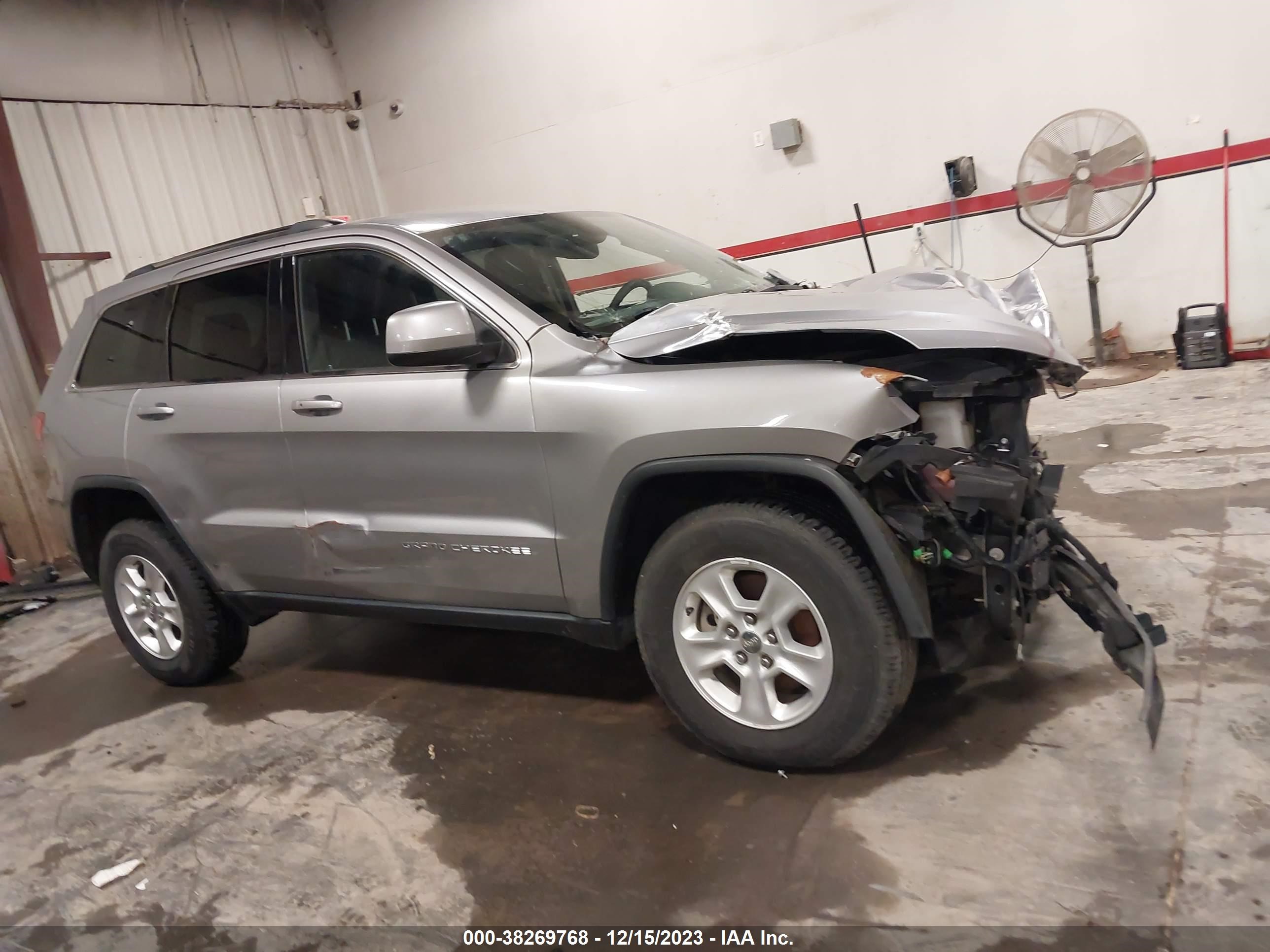 2015 Jeep Grand Cherokee Laredo vin: 1C4RJFAG8FC676562