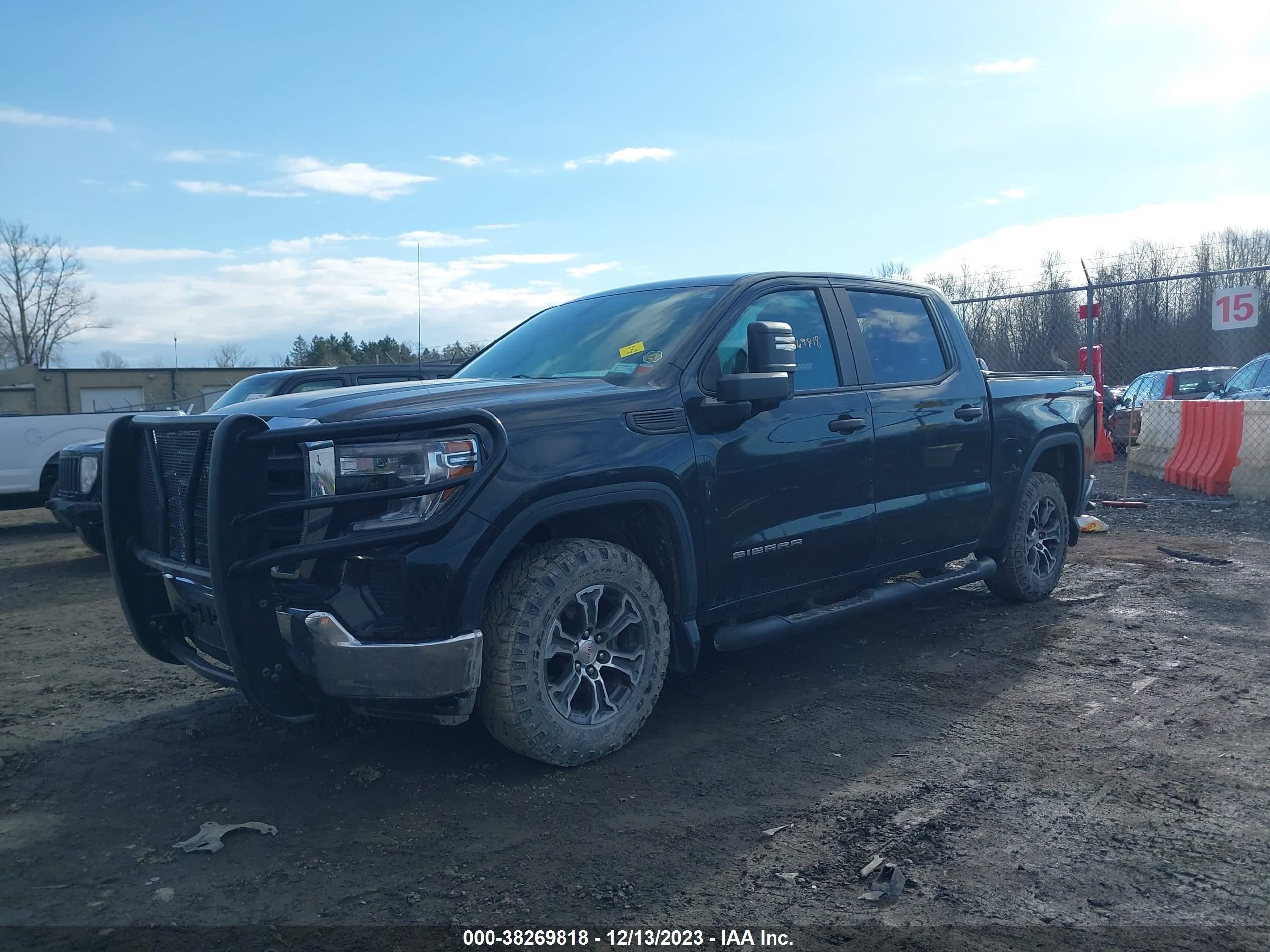 2020 GMC Sierra 1500 4Wd Short Box Sierra/4Wd Standard Box Sierra vin: 1GTU9AEF7LZ123014