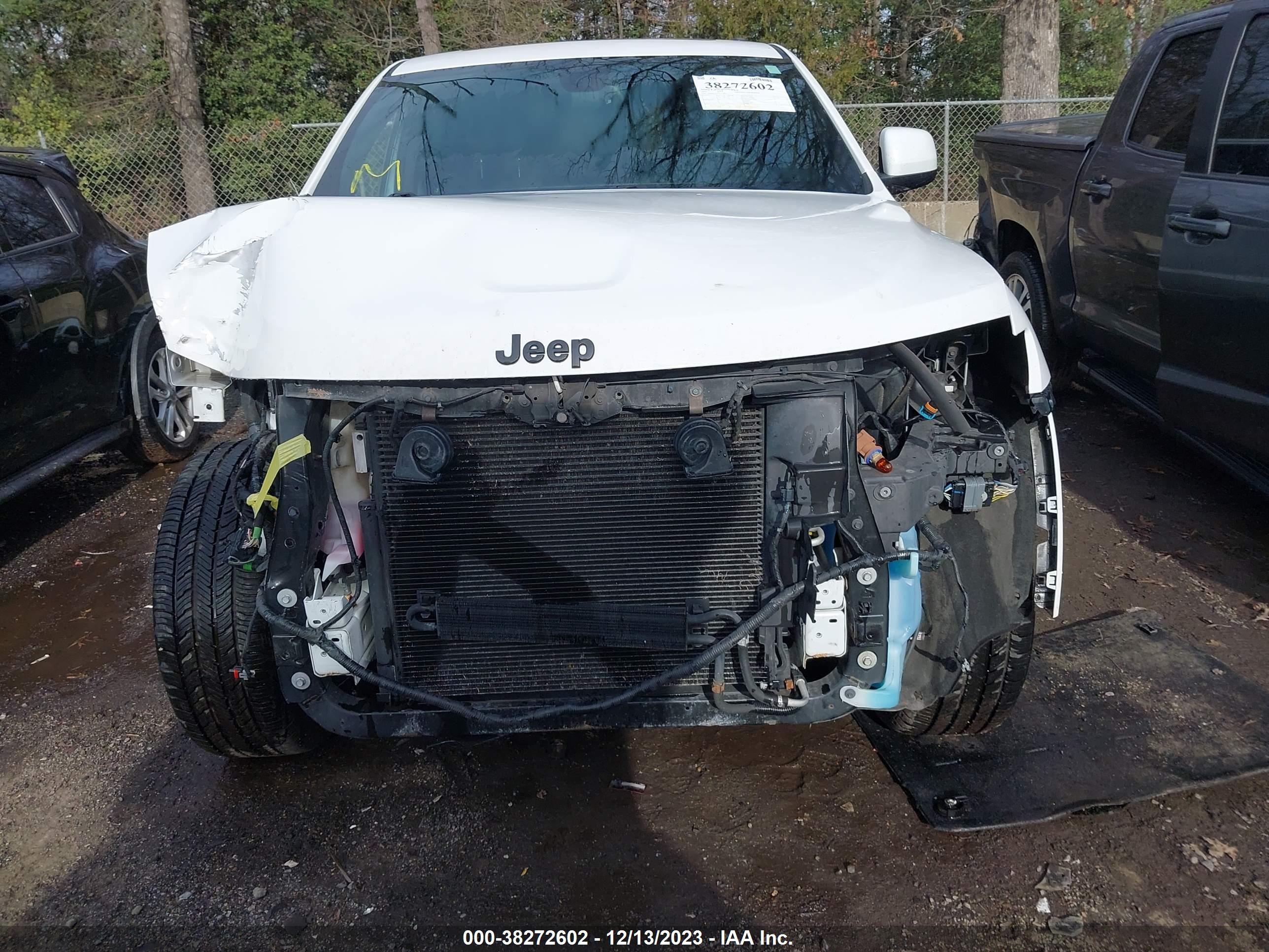 2015 Jeep Grand Cherokee Laredo vin: 1C4RJFAGXFC130801