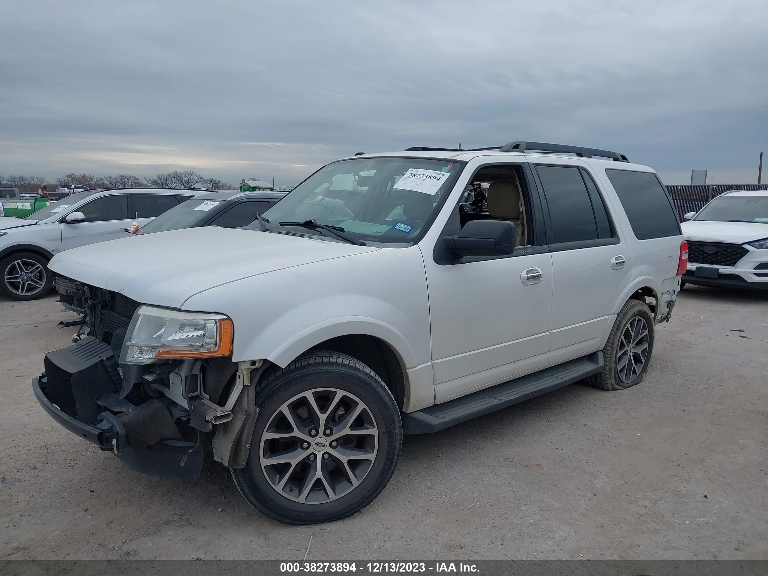 2016 Ford Expedition Xlt vin: 1FMJU1HTXGEF33799