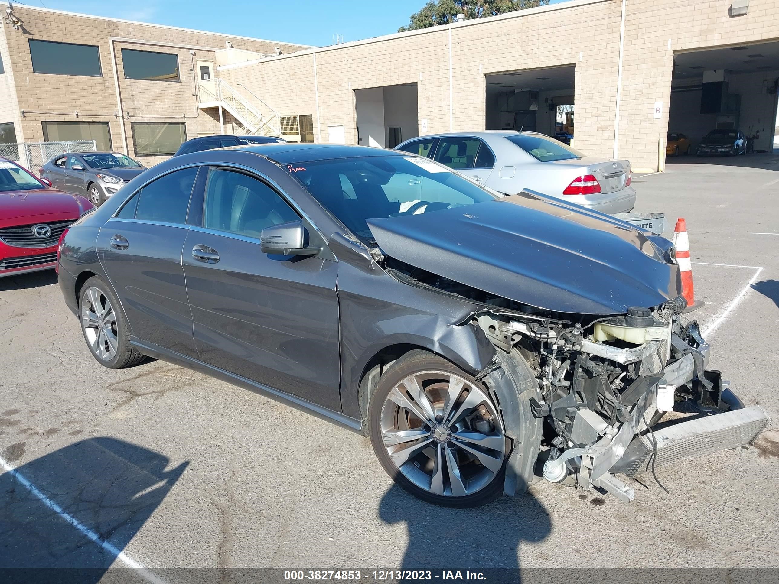 2014 Mercedes-Benz Cla-Class Cla 250 vin: WDDSJ4EB5EN047175